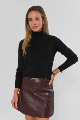 Black Knit Turtleneck Top | Avara