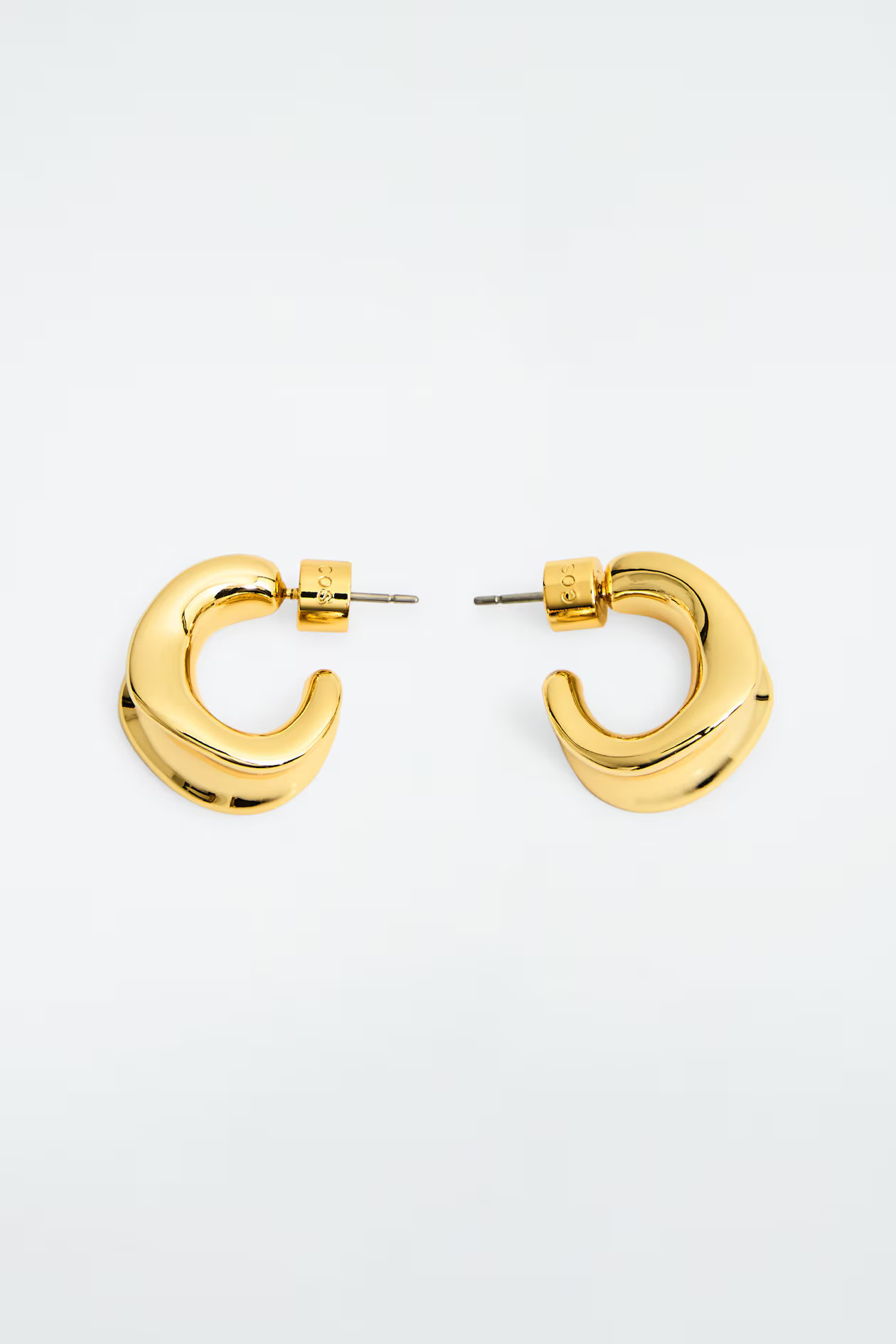SCULPTED HOOP EARRINGS - GOLD | COS AU | COS (AU)