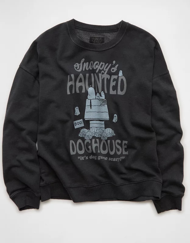 AE Snoopy Halloween Graphic Relaxed Fit Sweatshirt | American Eagle Outfitters (US & CA)