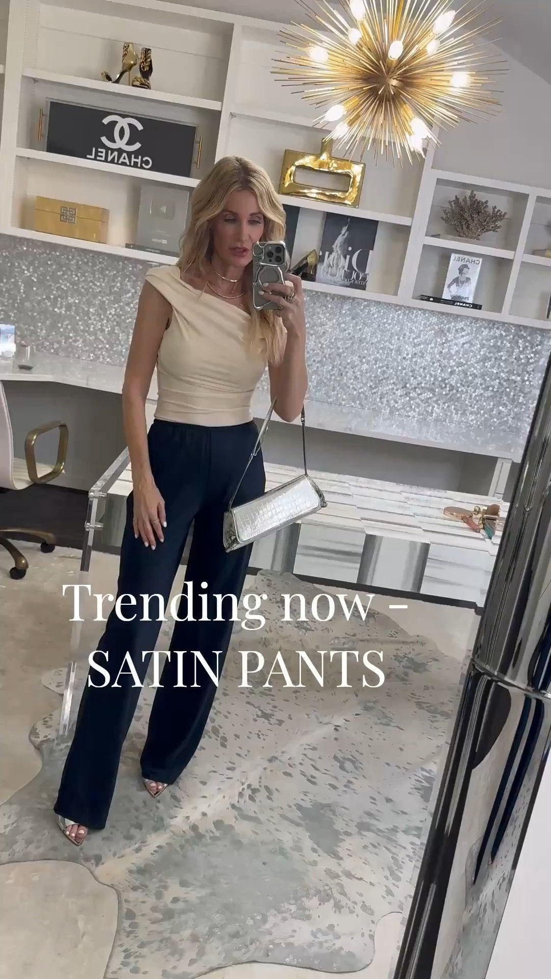 Stop scrolling—these navy satin pants are one of summer’s biggest trends 🤍 They’re wrinkle-free, incredibly comfortable, and perfect for dinner or a night out ✨ I’m wearing an XS in the pants and an XS in the top, both fit TTS 

#LTKSeasonal#LTKOver40 

 

#LTKootd