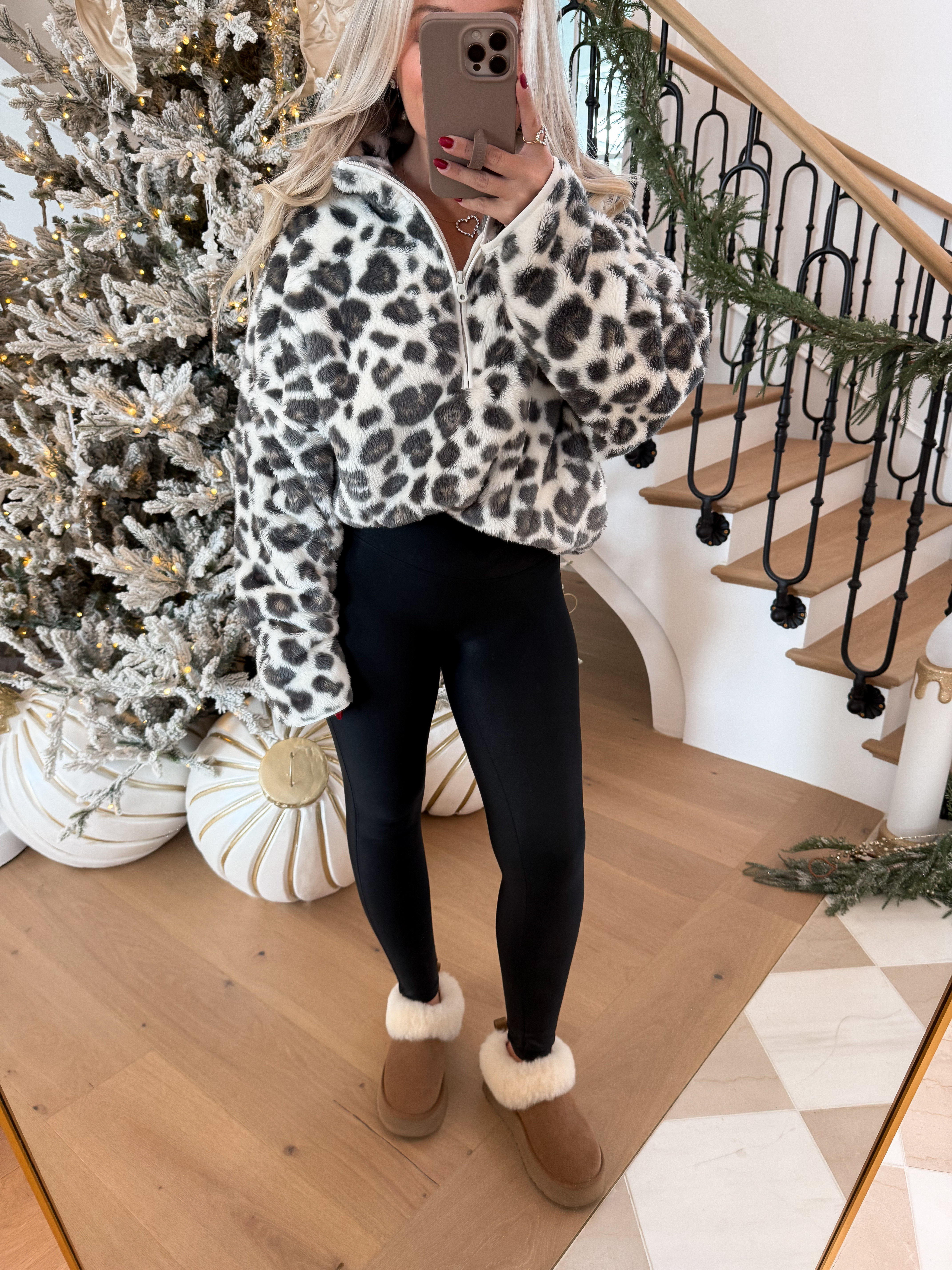 Obsessed with this leopard pullover! Wearing size medium! 

#LTKSaleAlert #LTKmomlife #LTKGiftGuide