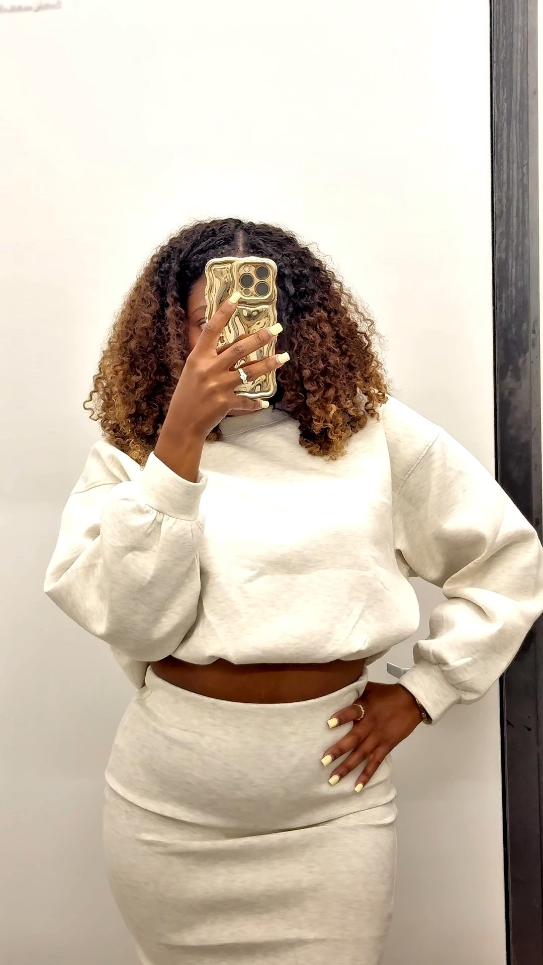 Girllll , this 3-piece set from Old Navy is so cute 😩

You can dress it up or dress it down . It comes with the jogger/casual pants or the pencil skirt. You can play on the sweatshirt, you can either rock it more cropped or more modest.

I’m obsessed honestly . It came in two different colors.



#LTKStyleTip #LTKWorkwear #LTKSeasonal