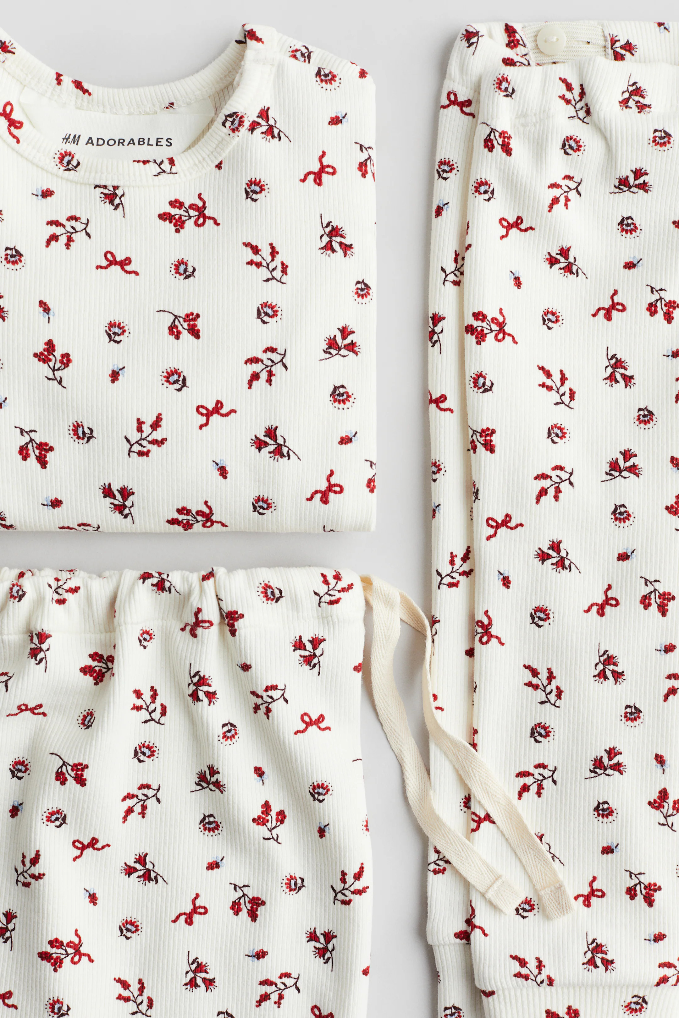 Cotton pyjamas gift set | H&M (UK, MY, IN, SG, PH, TW, HK)