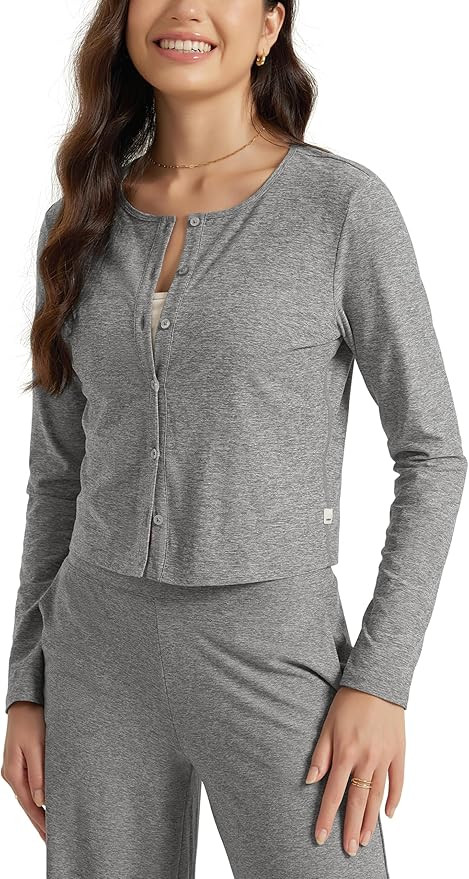 ODODOS Women's Cardigan - Ultra Soft Stratum Tech Performance Long Sleeve Crop UPF 50+ Button Dow... | Amazon (US)