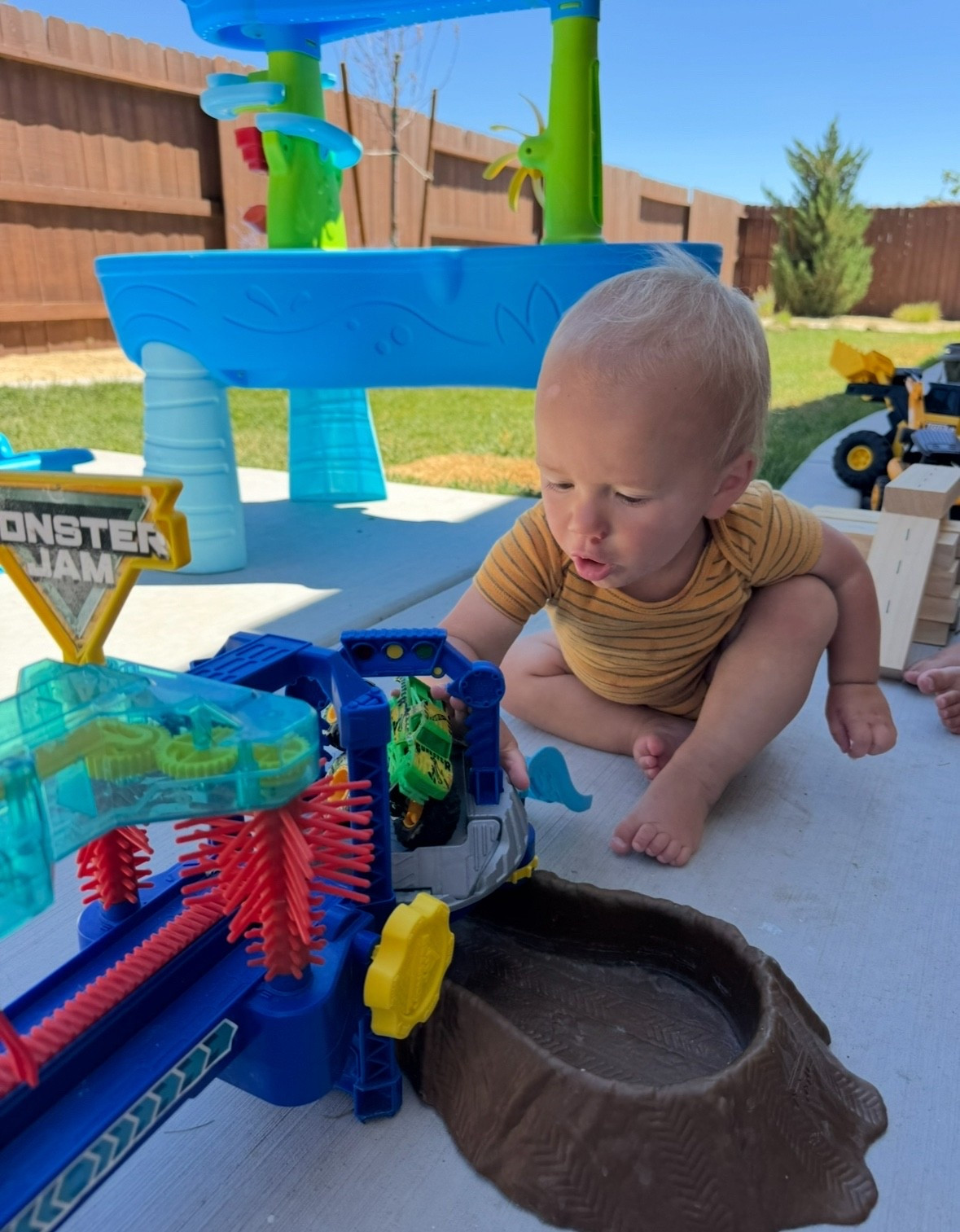 We've had this monster jam car wash for 2 years and it's still a hit! A Black Friday deal for half off! 


Gift idea. Boy gift. Monster jam toy. Kids toys. 

#LTKKids #LTKCyberWeek #LTKSaleAlert