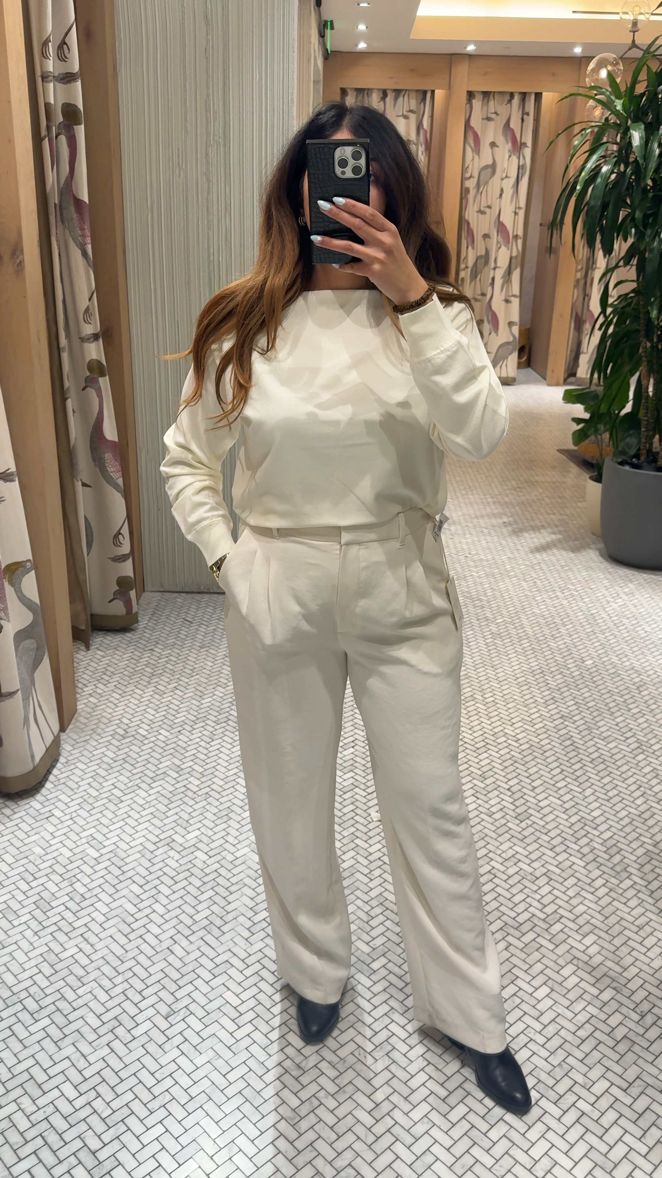 Classy workwear in this crème monochrome look! The pants don’t disappoint. Wearing medium in top (they run big) and 12 long in pants 

Workwear 

#LTKMidsize #LTKWatchNow #LTKWorkwear