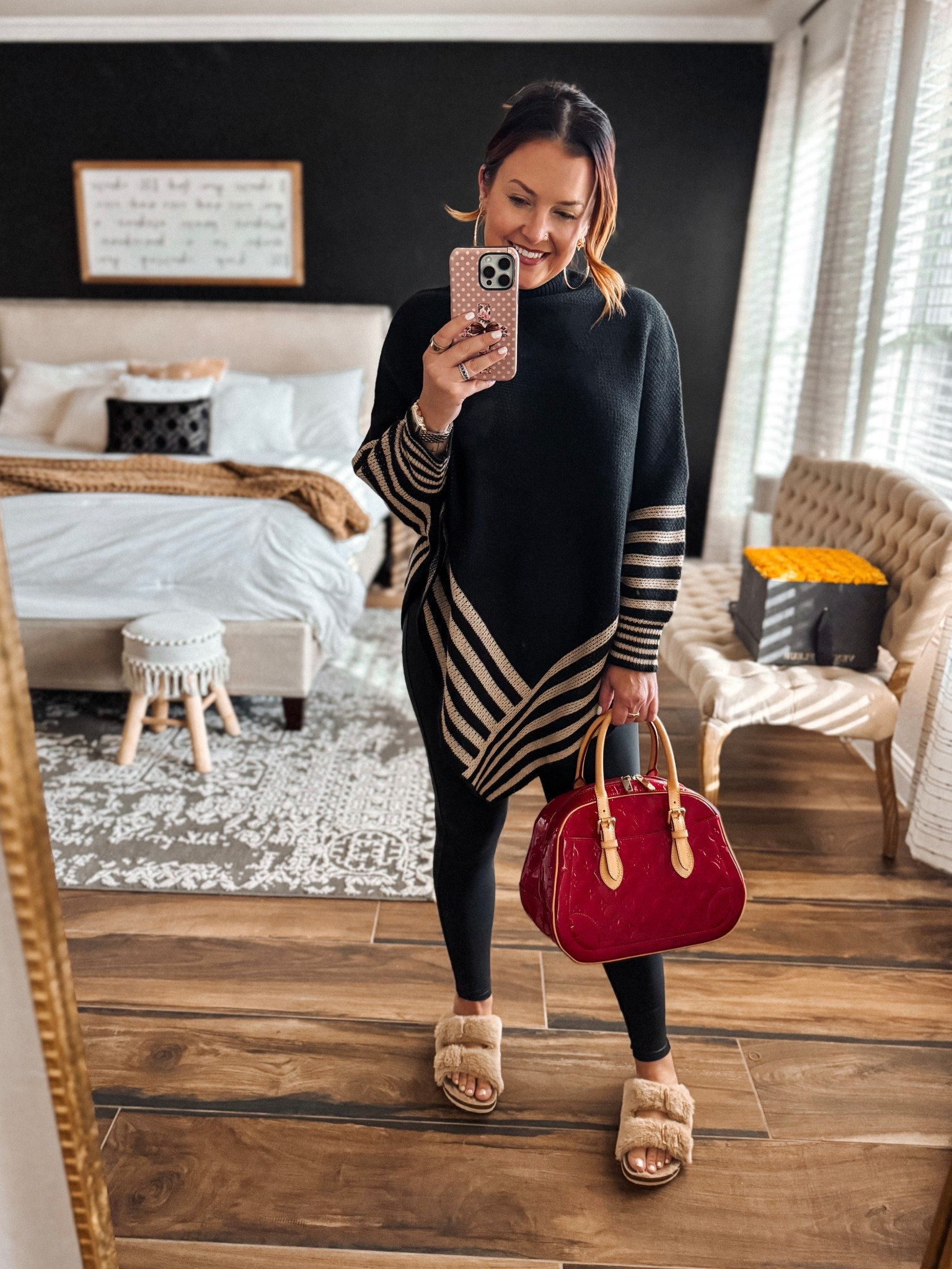 OOTD 🖤🤎❤️ fave faux fur Amazon sandals, I have them in 3 colors.
