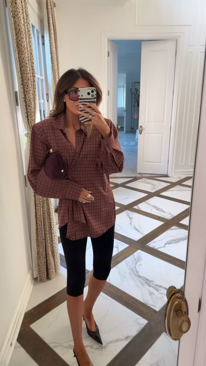 Shopbop Fall Sale! Rewards members can shop early 9/27! Get up to 25% off when you use the code “FALL” at checkout. Public access 9/28-10/1! 

This top is fun and funky!! Cool girl fall outfit! Wearing an XS on the top and capri leggings! 

Shopbop fashion, Shopbop finds, Shopbop sale,Autumn outfits, Date night outfits, Fall outfits, Gemme Beauty, Emily Gemma

#LTKSeasonal #LTKSaleAlert #LTKgrwm