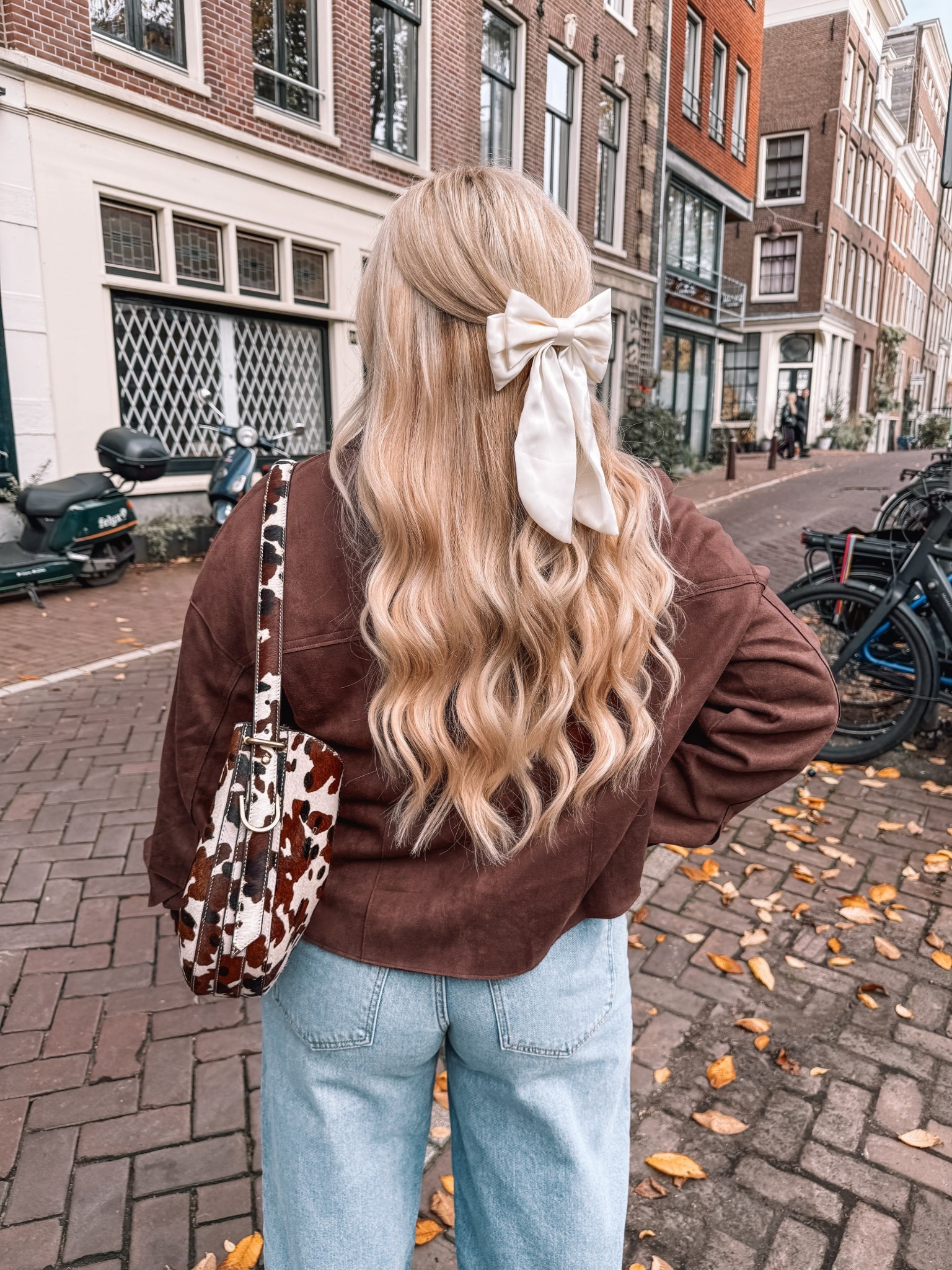 Cow print and chocolate suede - two trends I can get behind 🤎 
•
•
•


#LTKootd #LTKTravel