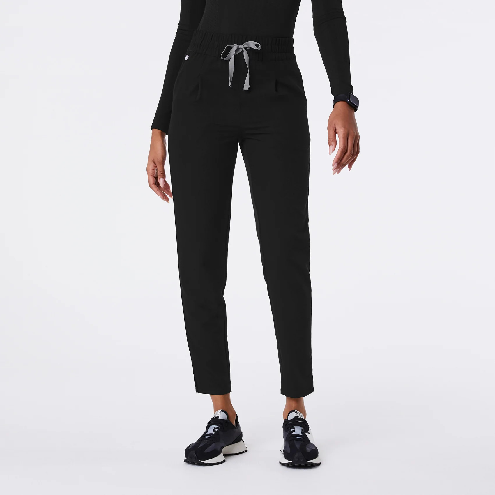 Womens High Waisted Lille Tapered Scrub Pants - Black · FIGS | FIGS