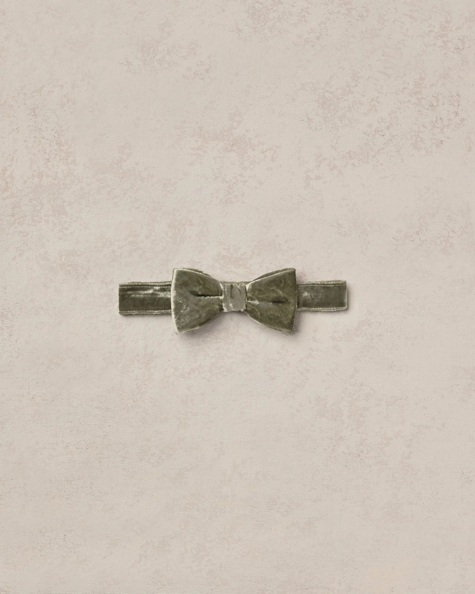 Bow Tie || Pine | Rylee + Cru