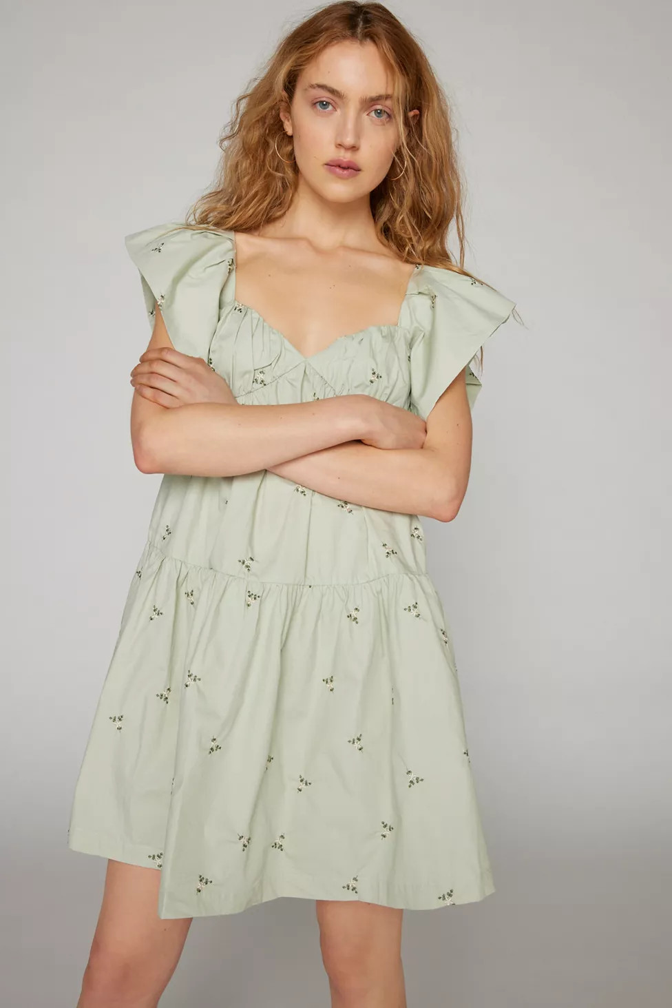 En Saison Anya Embroidered Floral Mini Dress | Urban Outfitters (US and RoW)