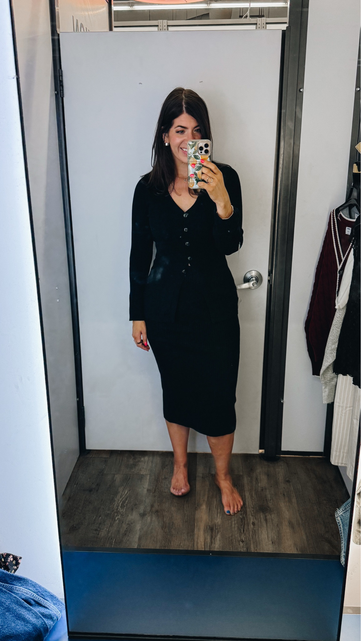 Old navy sale
In a medium longline cardigan
In a medium soft sweater skirt


#LTKSaleAlert #LTKMidsize #LTKFindsUnder50