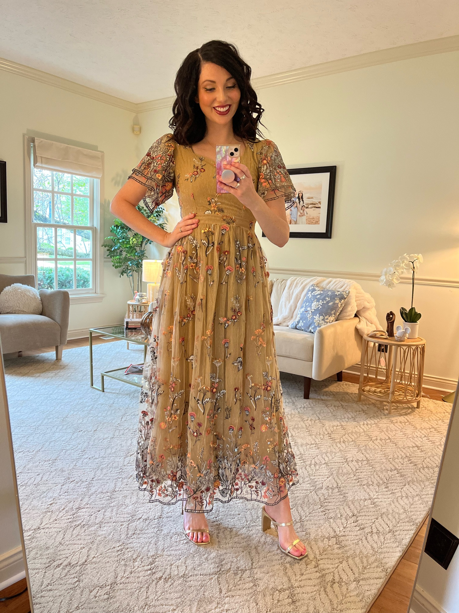 Glittery fall vibes ✨ 🍁✨ Exact dress still available! Link in my stories and profile ☺️

#LTKSeasonal #LTKstyletip