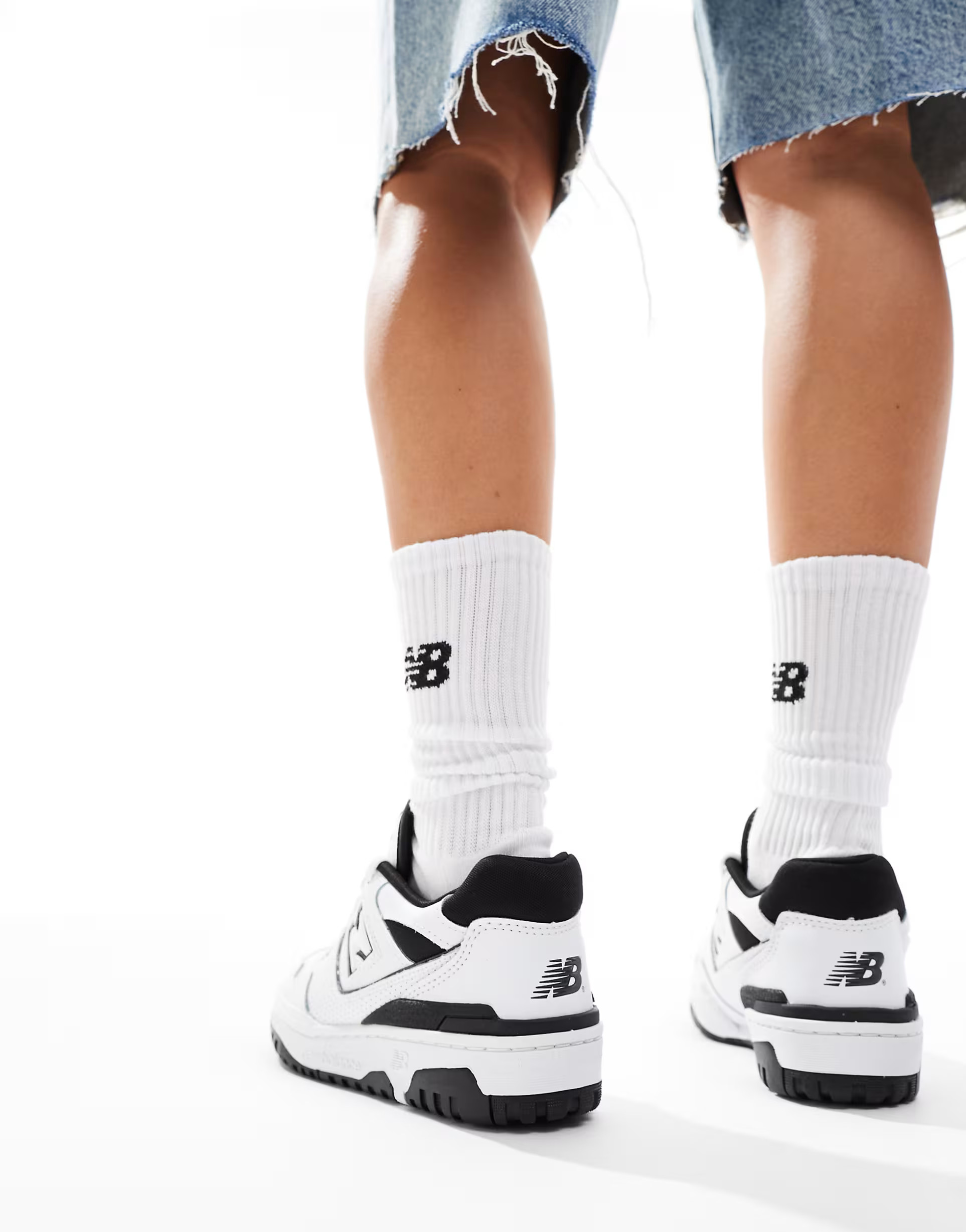 New Balance 550 trainers in white and black | ASOS (Global)