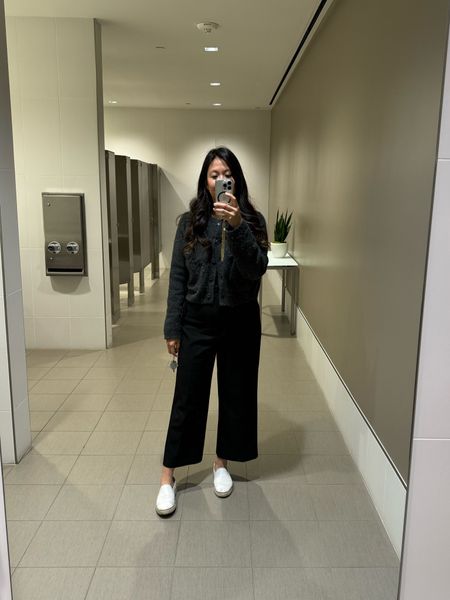 give me all the comfy barrel pants slightly cropped for work. These are zara but I’m picking up some cos ones I linked to try on in navy! 

[old] Straight cut culottes / 9929/125
try: 9929/026; 2639/350; 9929/132; 2300/510

#LTKSpringSale #LTKworkwear #LTKSeasonal