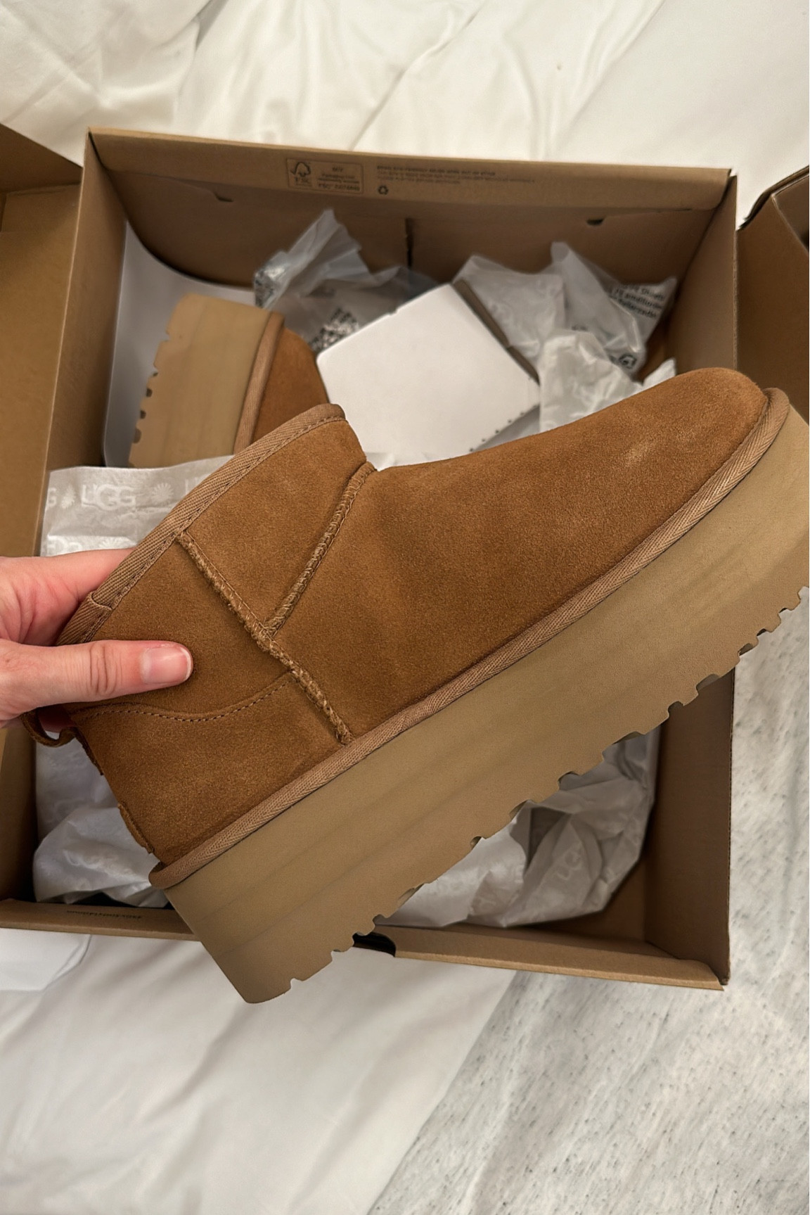 My first pair of Uggs 😭❤️ 

#LTKSeasonal #LTKHoliday #LTKGiftGuide