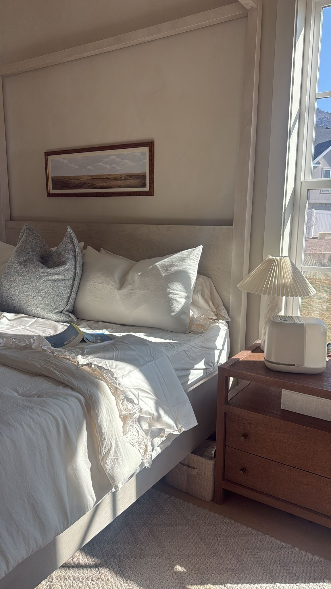 Always feels like a good morning when the sun is shining and I've got my bed made!  

 #LTKdayinmylife #LTKmomlife #LTKmorningroutine