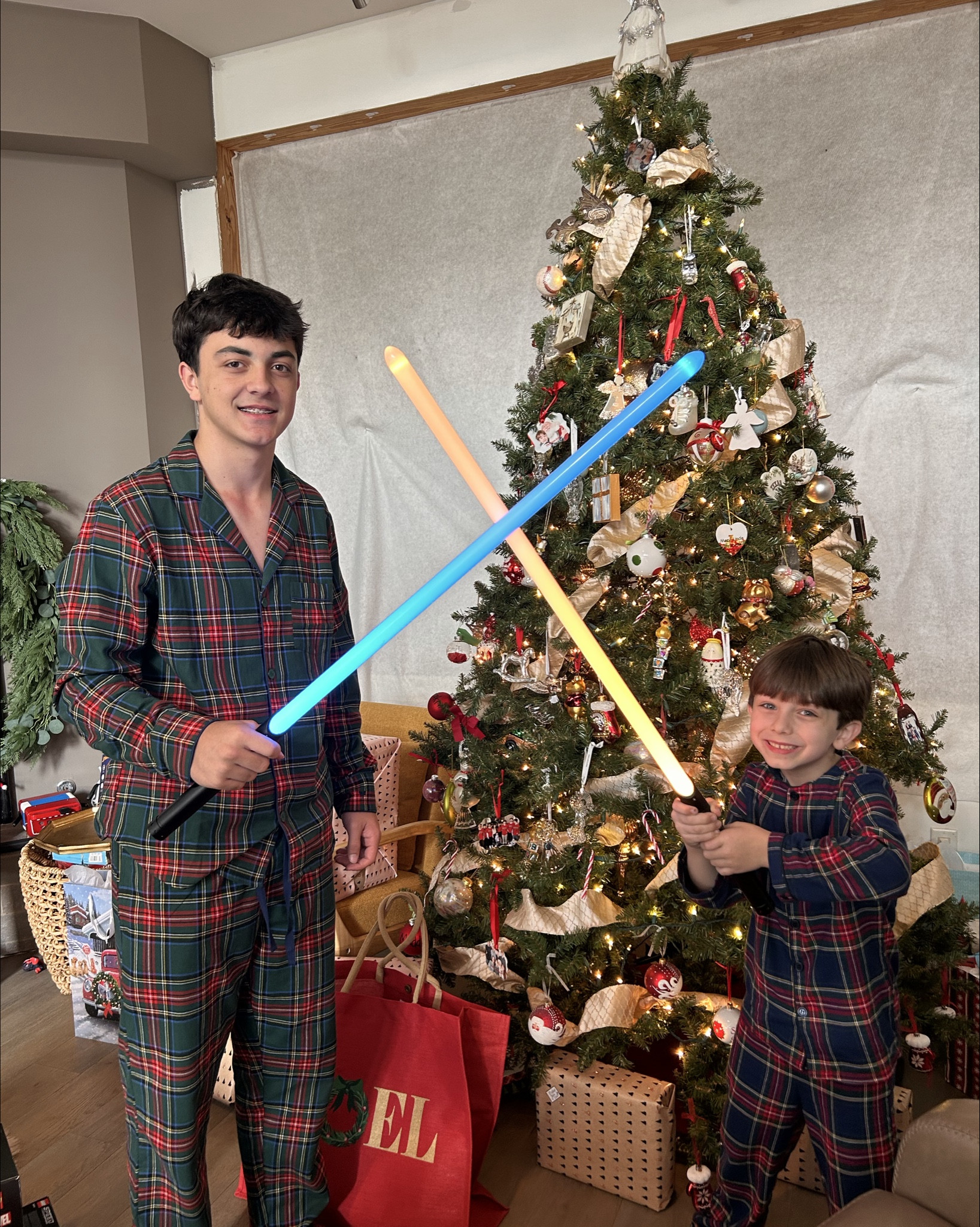 It’s the most wonderful time of the year! Loving our matching Christmas pajamas, mantle greenery and stair greenery. Wish it could be Christmas all year 

#LTKHoliday #LTKHome #LTKmomlife
