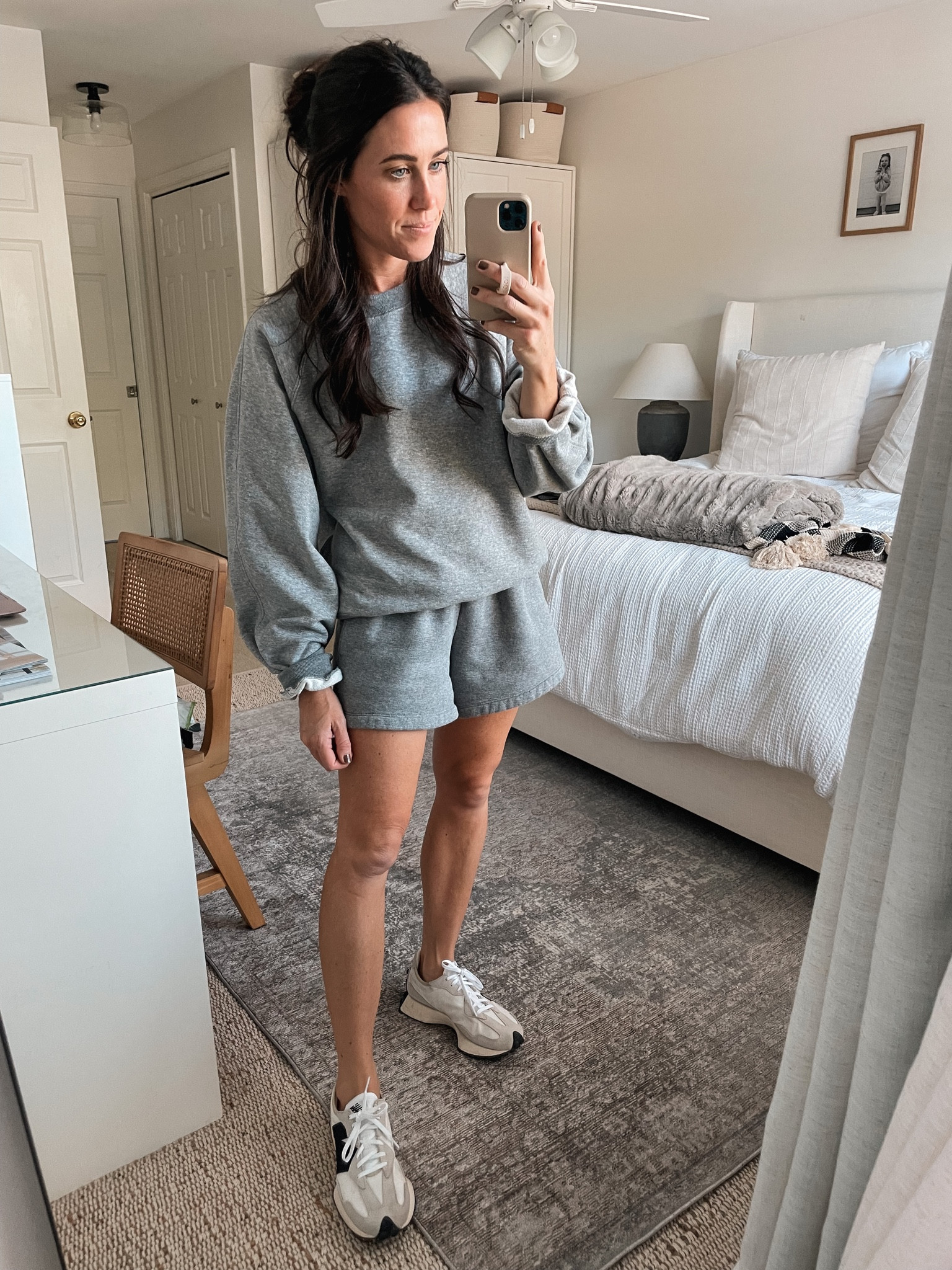 9.14.23
Abercrombie sweats
New balance sneaks

#LTKfindsunder100 #LTKstyletip #LTKSeasonal