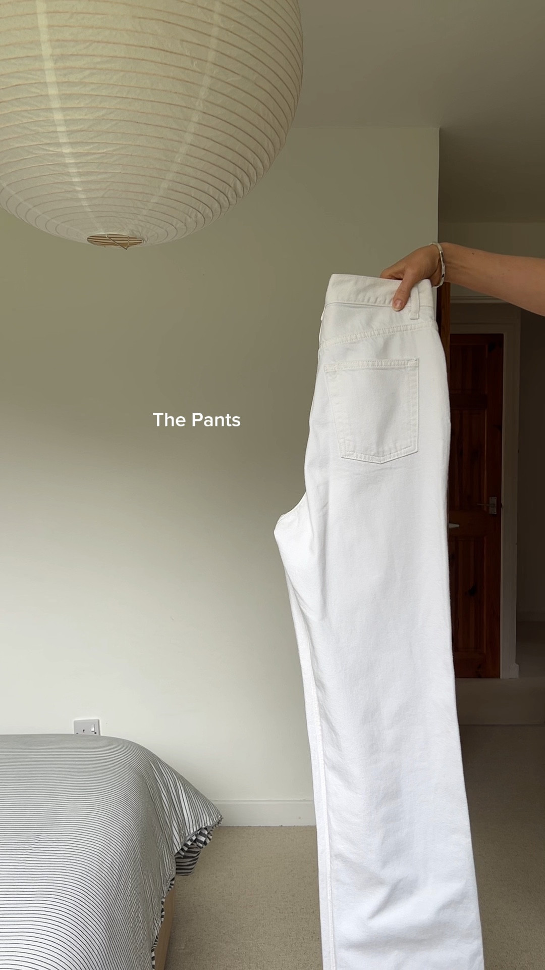 Build the look with me ♥️

Finally got the white jeans out for the FIRST time this year to create this really simple everyday look. 

By pulling items I already own… I hope it’s now easy for you to recreate it with what you have in your wardrobe 💋

#simpleoutfits #whitejeansoutfit #wardrobestaples #buildanoutfit

#LTKspring #LTKuk #LTKjeans