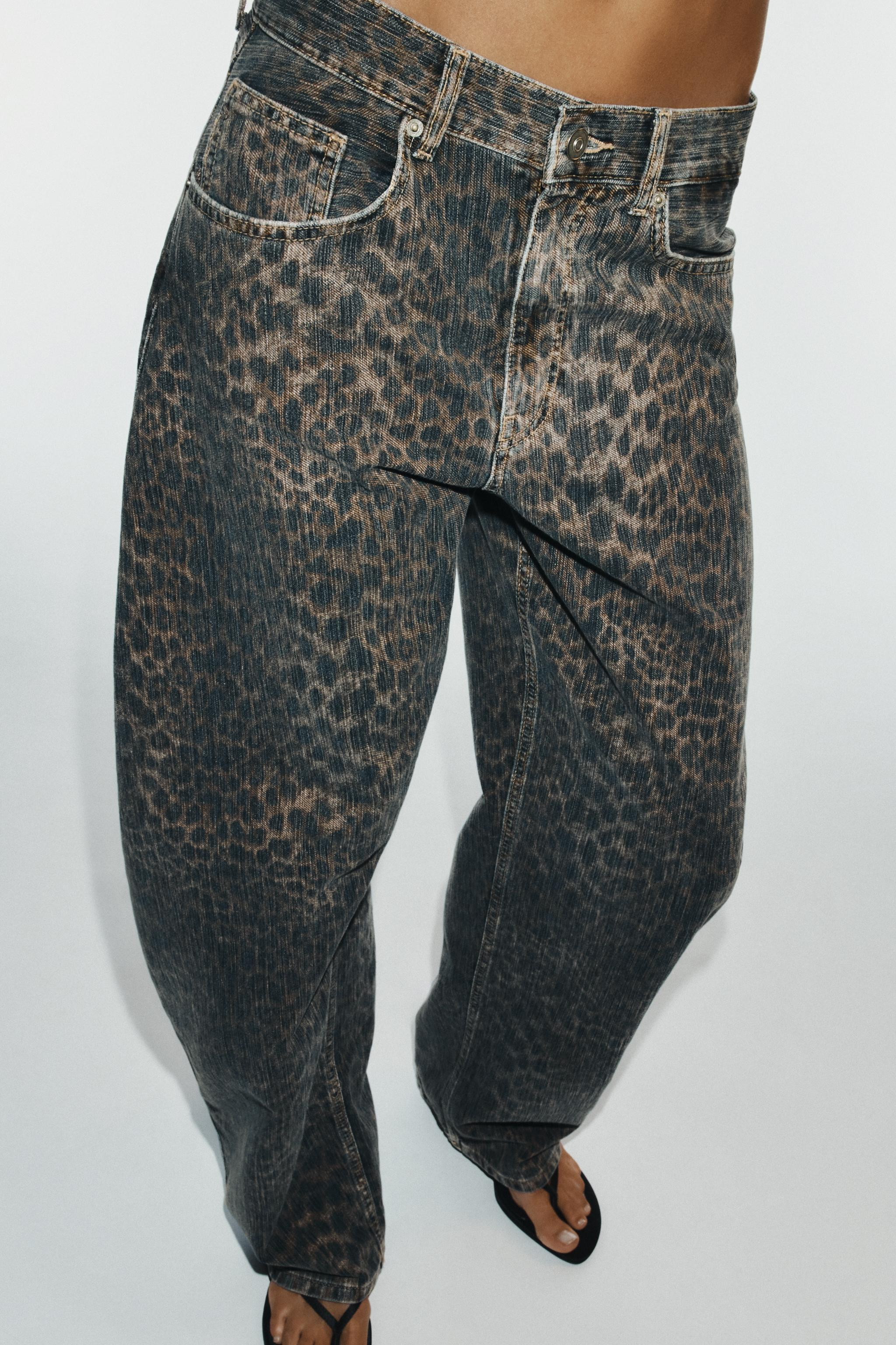 TRF ANIMAL PRINT BARREL JEANS | Zara US