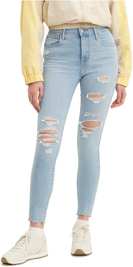 Levi's Women's Classic Mid Rise Skinny Jean | Amazon (US)