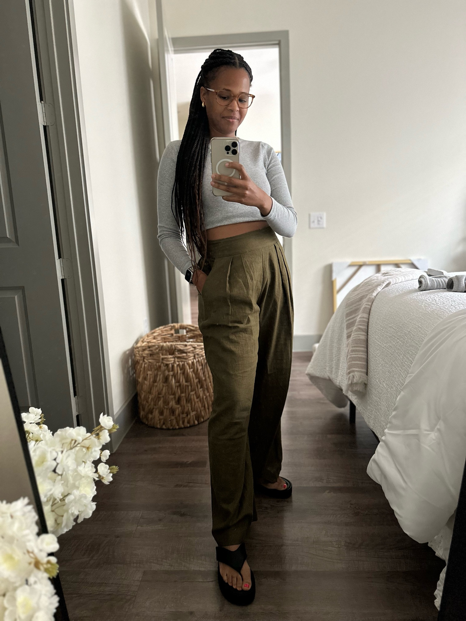 Style File 4. 18. 2024 

Grey Long Sleeved Shirt (Old)

Olive Green Wide-legged linen pants (old, similar pair linked)

Black platform sandals (new)

#LTKshoecrush #LTKstyletip #LTKSeasonal