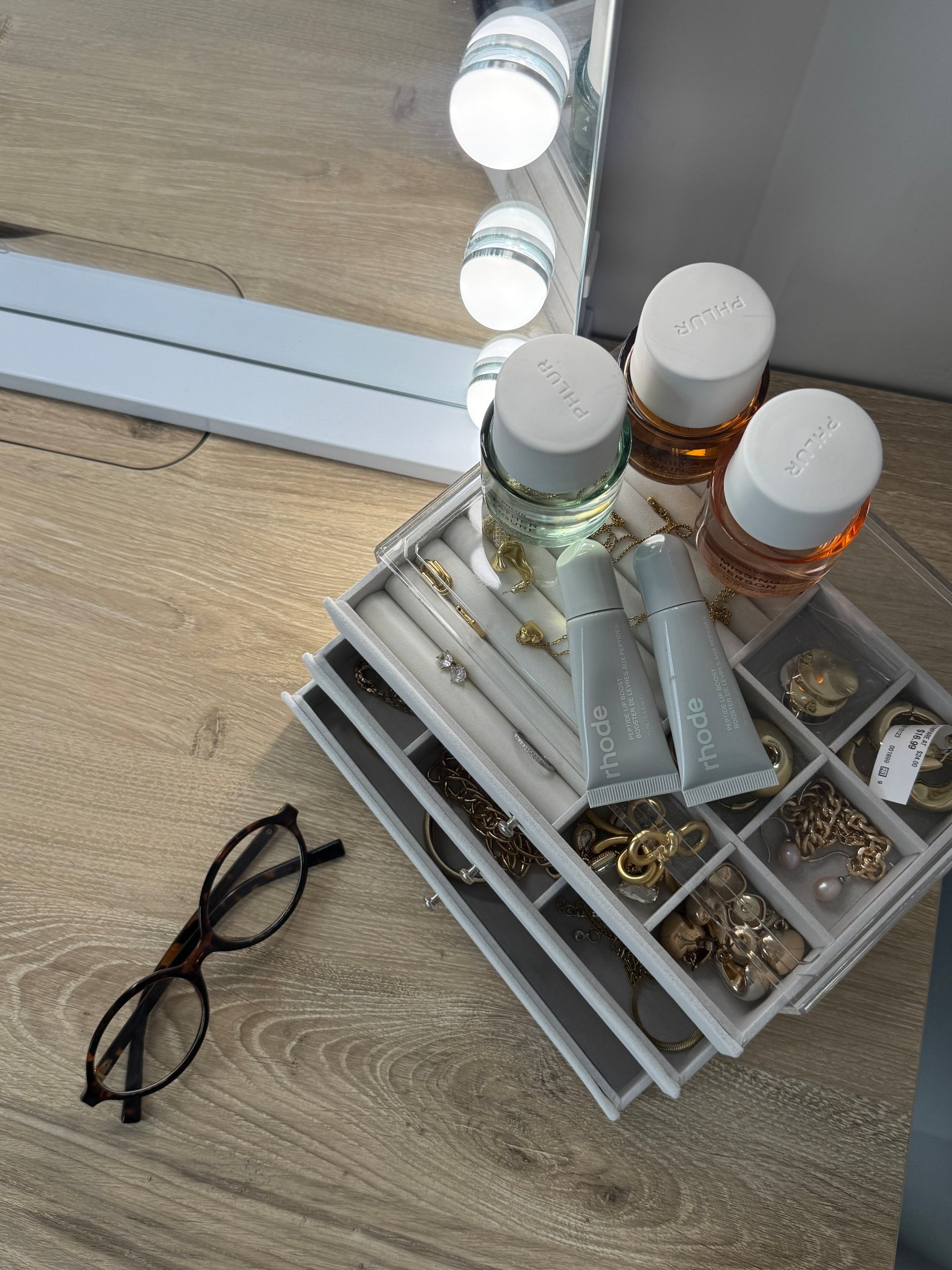 perfect jewelry organizer ! And affordable as well! 

#LTKmorningroutine #LTKselfcare #LTKHome