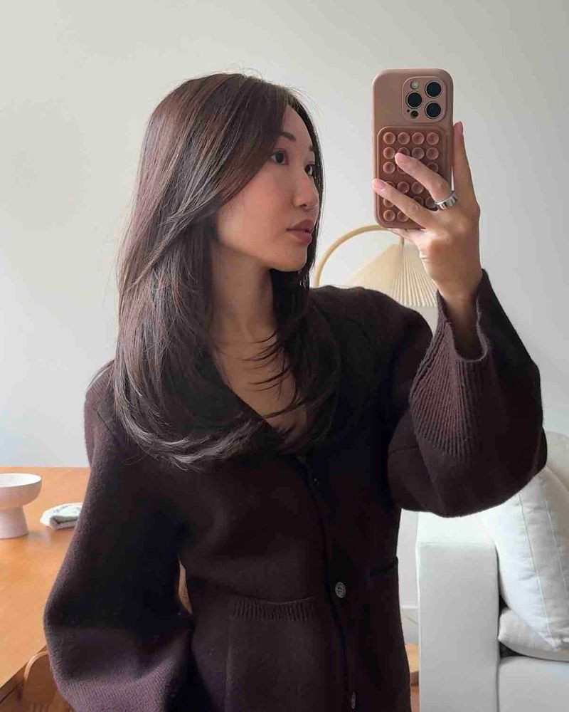 New hair and cozy cardigan

Wearing size small! 

 