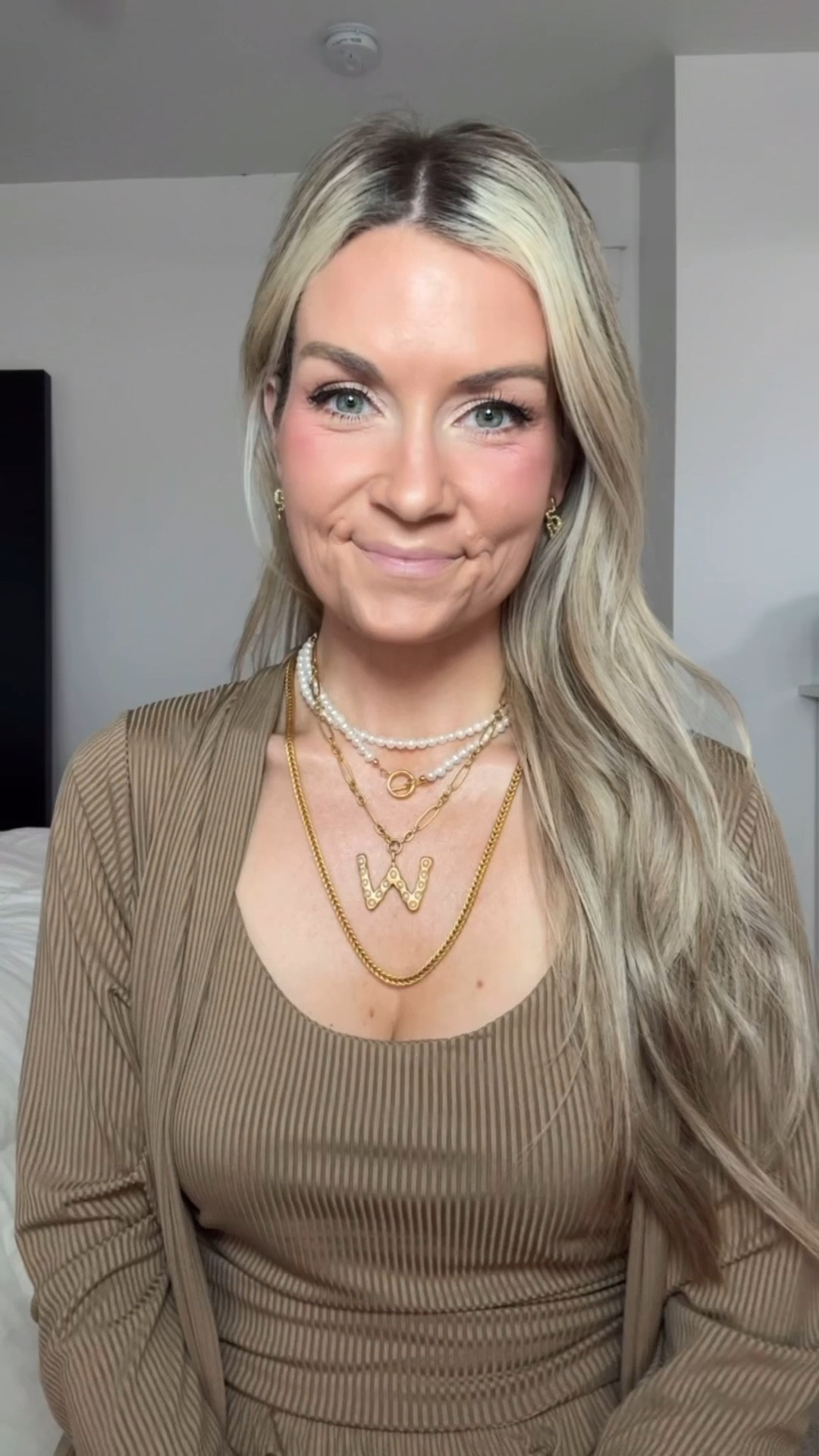 Use code CRYSTAL20 for jewelry ✨Lotion is on major sale. Body balm: I use shade "she’s on vacation.” 🌴 