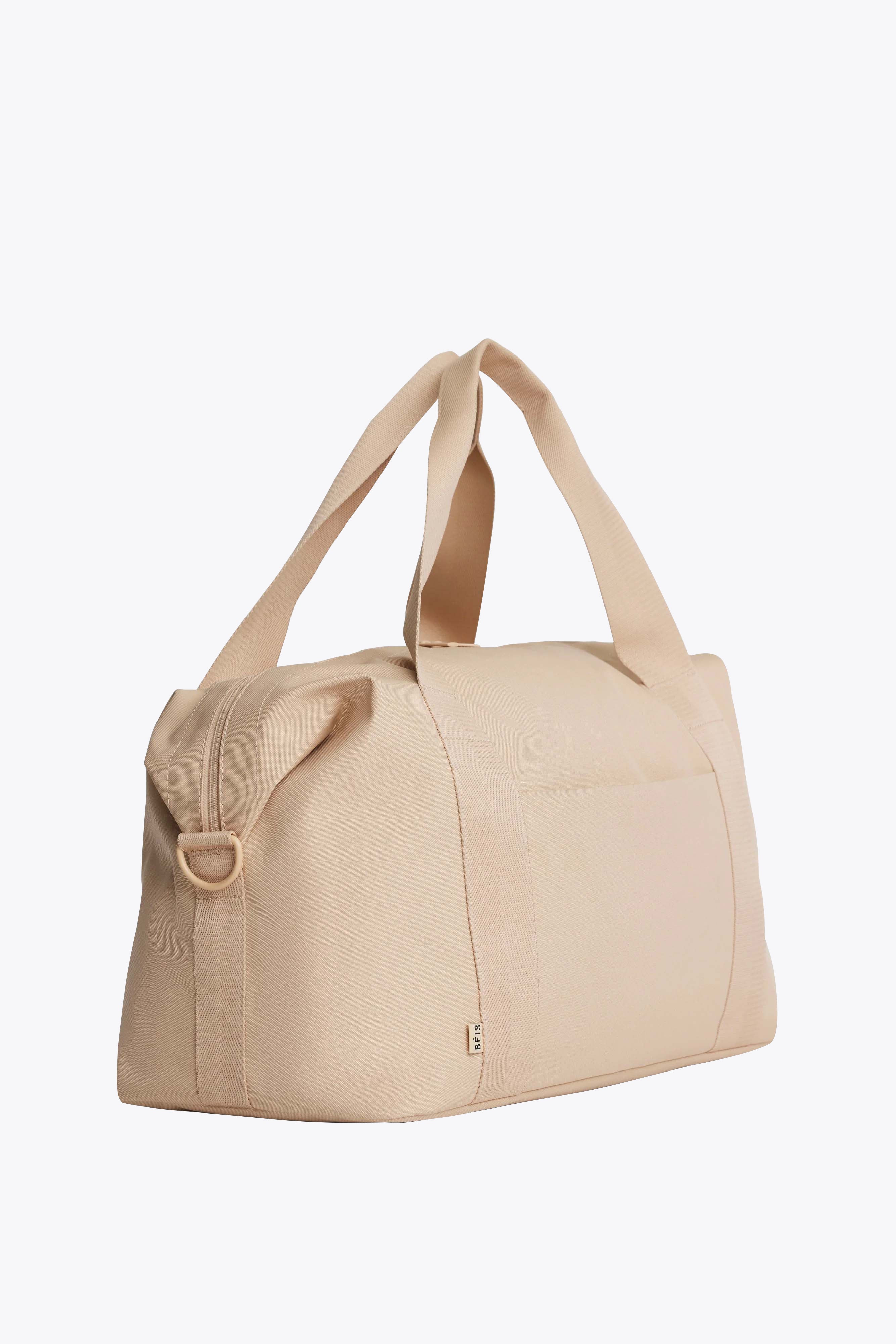The BÉISics Duffle 
                in Beige | BEIS
