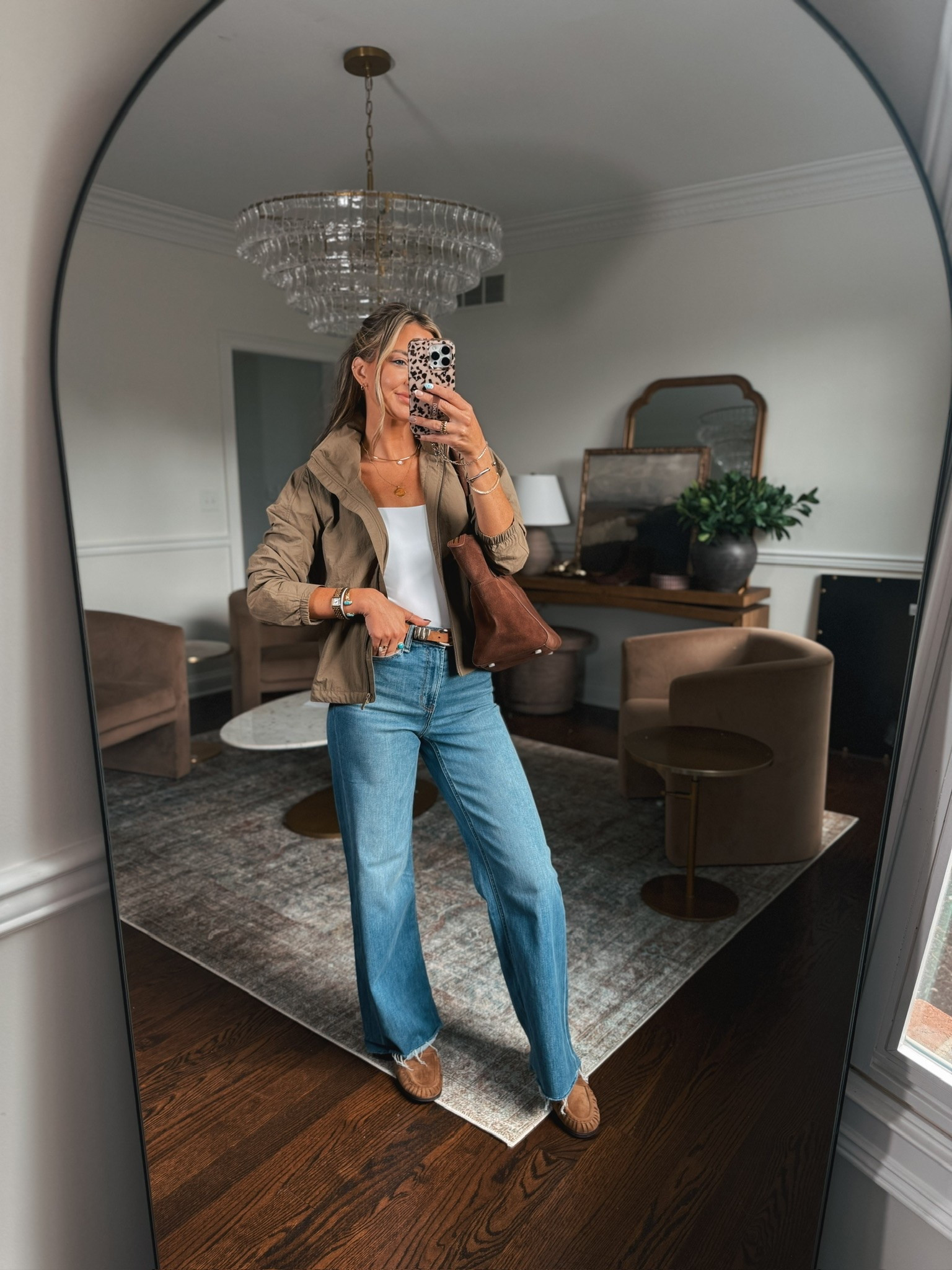 This lightweight jacket is the perfect fall transitional piece!!

#LTKgrwm #LTKmomlife #LTKdayinmylife