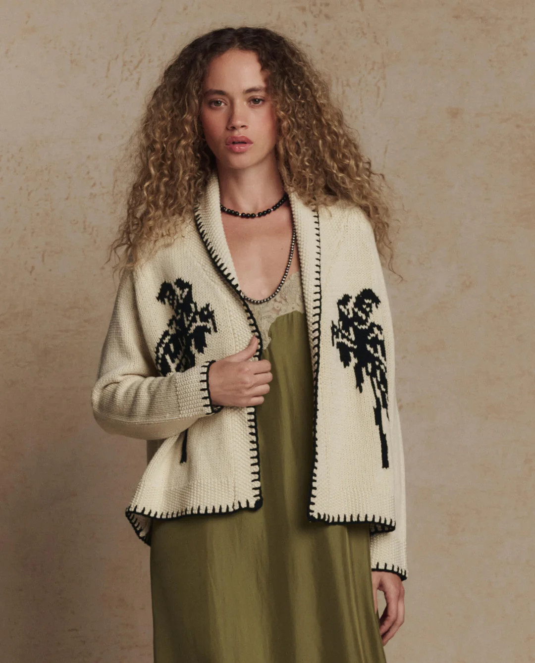 The Palm Lodge Cardigan. -- Cream | THE GREAT.