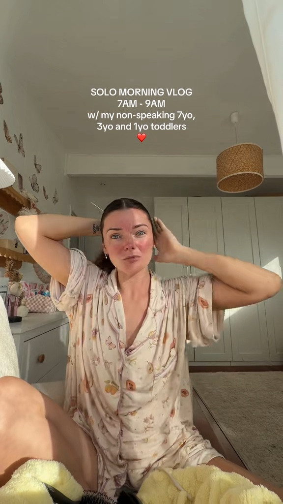 Solo school run as an overstimulated mum 💅 one of those days when everything just keeps going wrong ✌️😗 Jassy was NOT having a bar of it today 

#LTKaustralia #LTKkids #LTKfamily