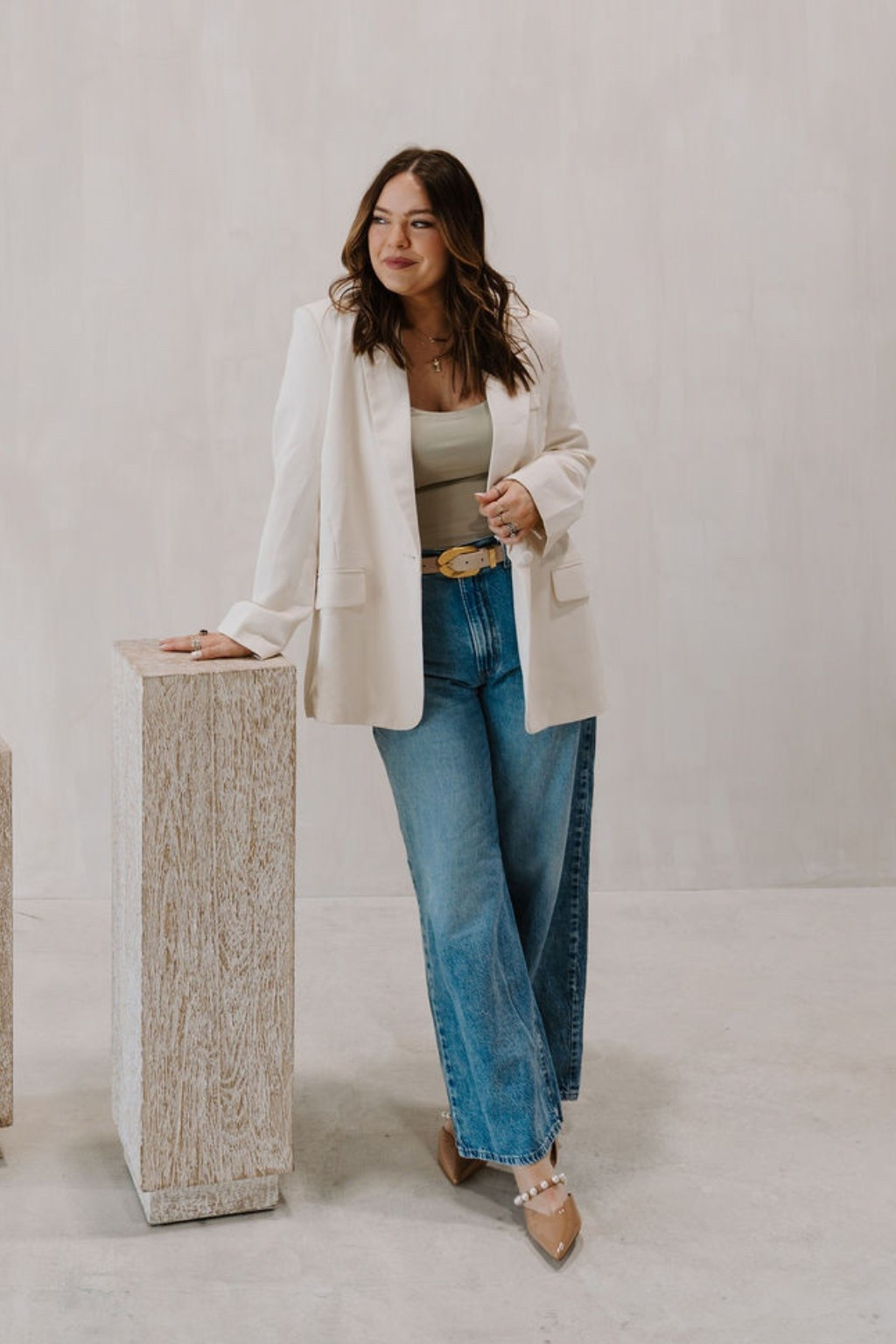 The cutest casual blazer look for branding photos / jeans are true to size

#LTKMidsize #LTKdayinmylife