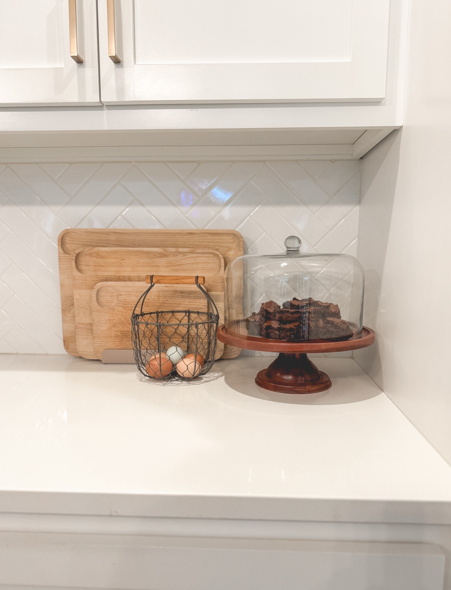 Added this gorgeous dessert stand to prepare for all of the baking to come this Fall & Winter 🍂🍞🍪

#LTKHome