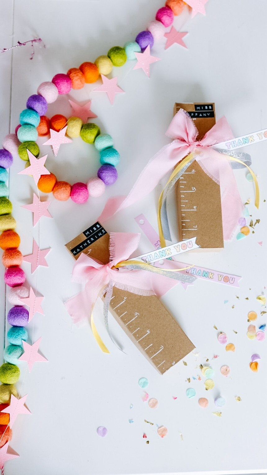 Easy teacher appreciation gift idea! 