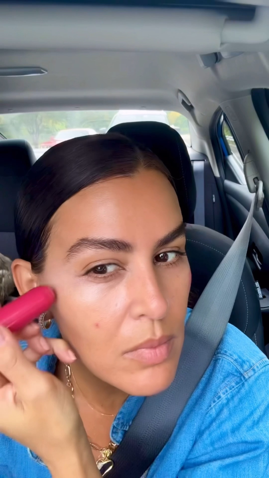 Natural no makeup makeup! 
Blush in color roly poly rosy.
Lipliner in color : deep taupe
Lipgloss in color: toffee pink shimmer


#LTKTravel #LTKBeauty