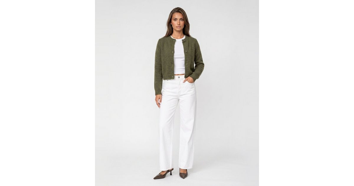 Women's Light Khaki Knitted Cropped Cardigan Urban Bliss New Look | New Look (UK)