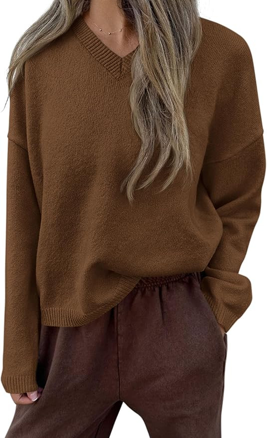 PRETTYGARDEN Women's Cozy Sweaters Fall Fashion V Neck Tops | Amazon (US)