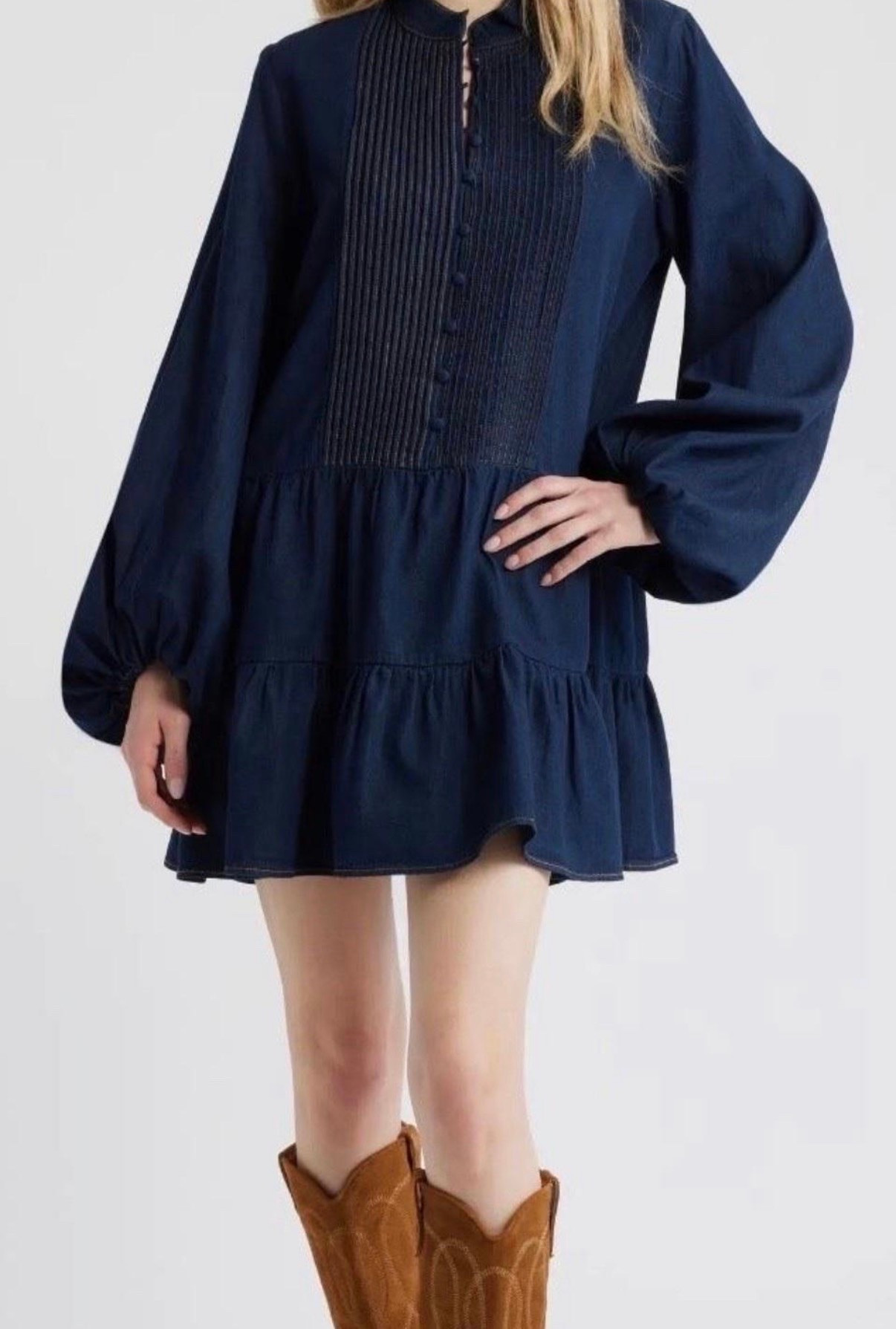 Denim dress

#LTKSaleAlert