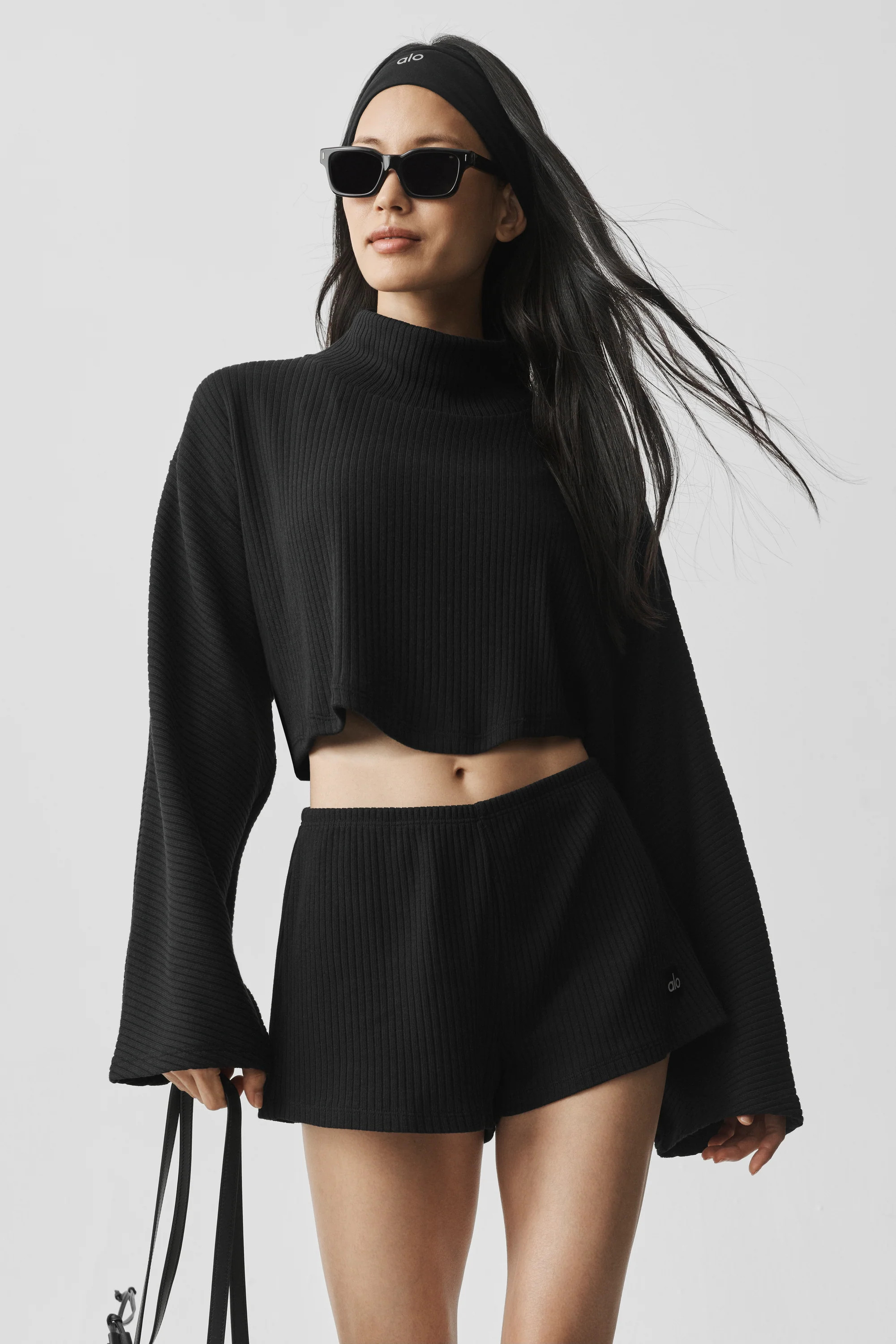 Ribbed Cropped Reset Long Sleeve - Black | Alo Yoga