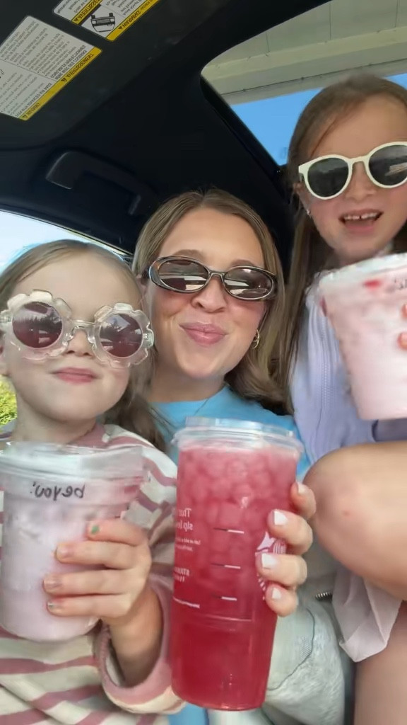 Spring Outfit 💕🩵 Size 10 | M\L | 5’4” 

#LTKMidsize #LTKootd