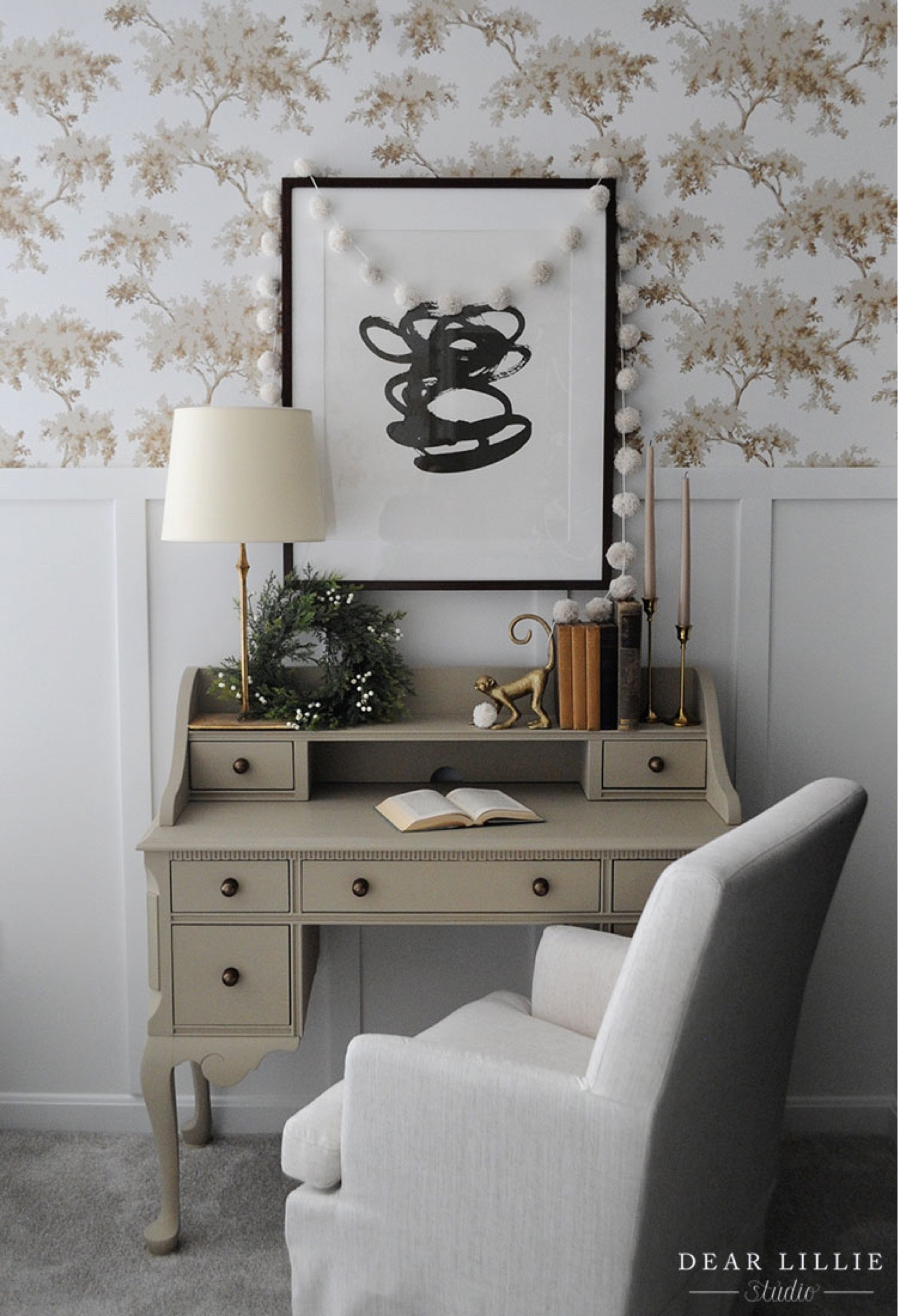 Vintage style desk in guest room...

#LTKhome #LTKSeasonal #LTKHoliday