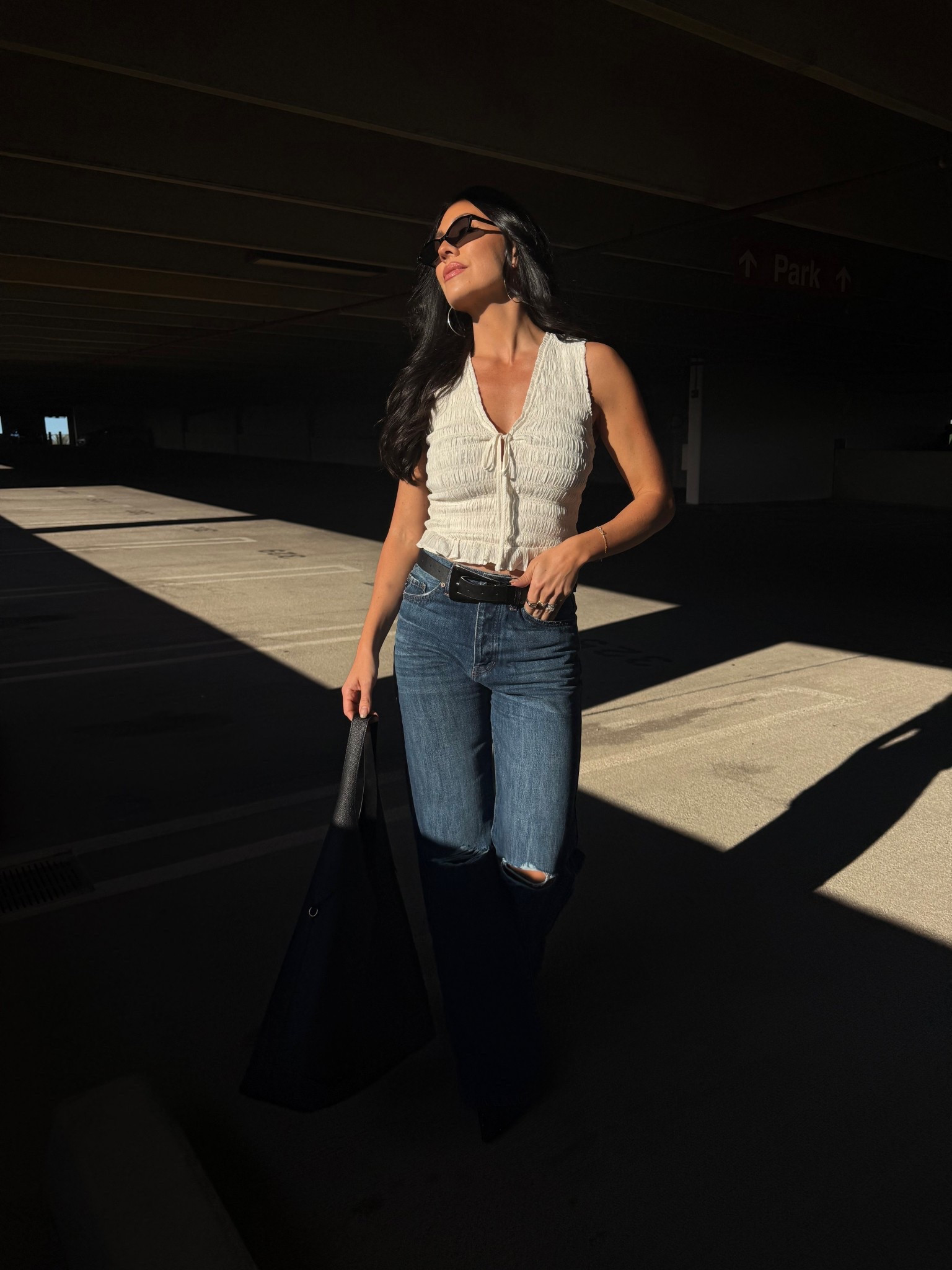 This is the smocked top I wore in my recent reel! I am in a size XS in it comes in other colors 

Summer tops
Spring tops 


#LTKootd #LTKSpringSale #LTKSeasonal