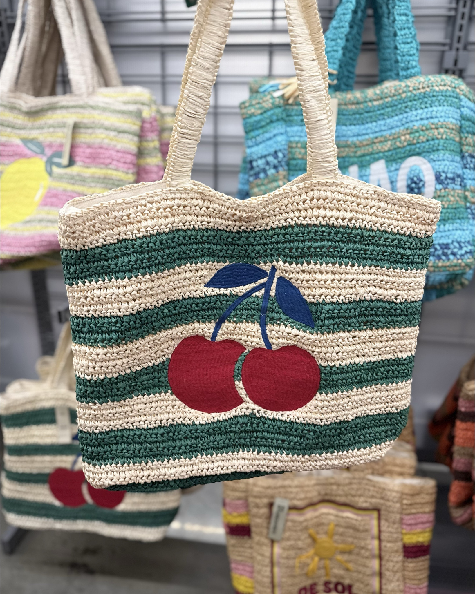 Walmart understood the assignment with these summer tote bags 🤭 they’re all so cute and perfect for summer 

#LTKSeasonal