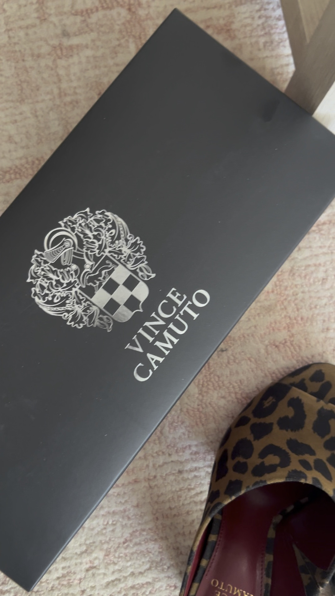 Vince Camuto Leopard Peep Toe Mules 🐆🖤

#LTKSaleAlert #LTKShoeCrush #LTKVideo