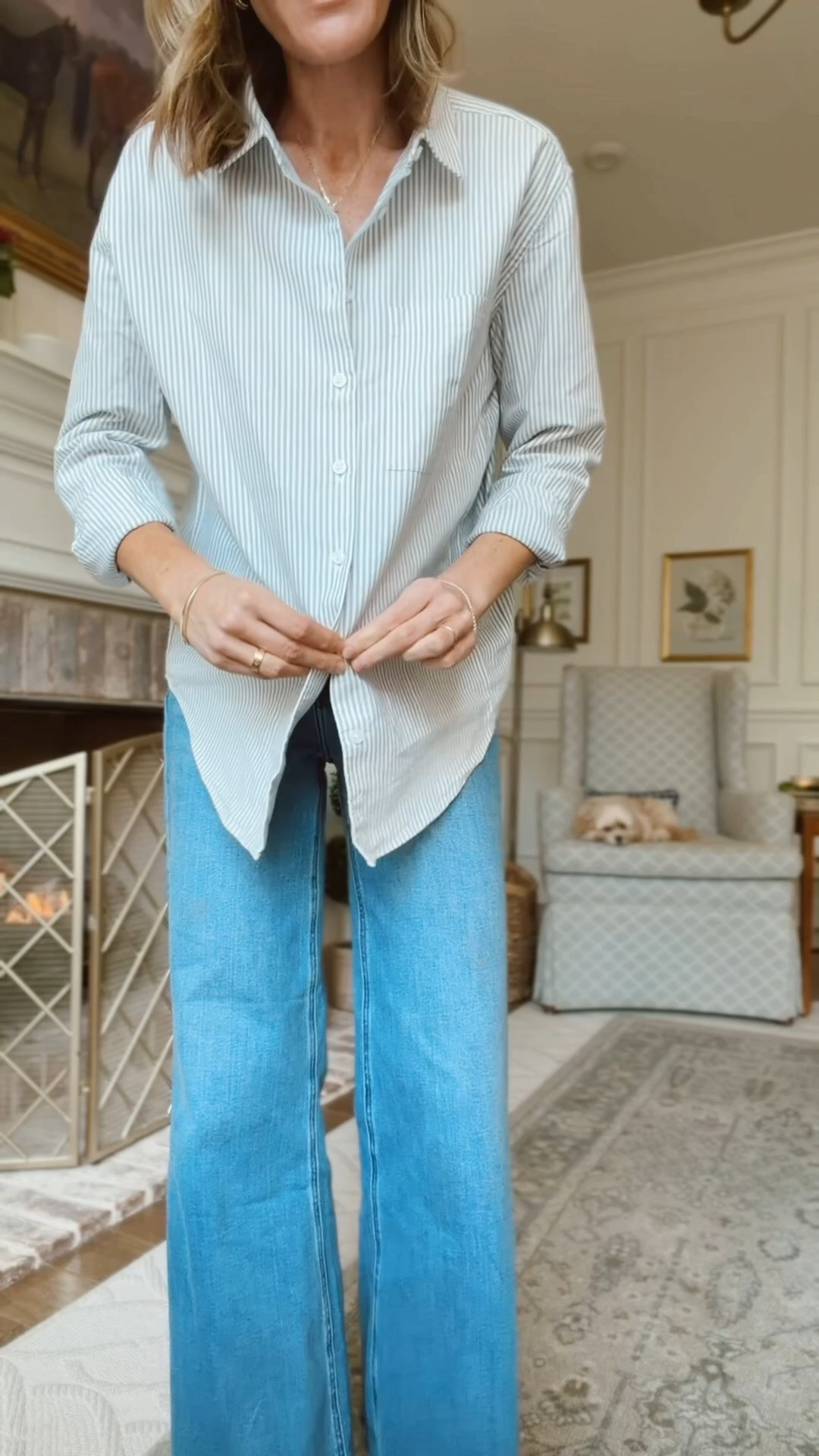 new style in the favorite Bella jeans from quince!!! These are the palazzo jeans and they sold out once already but are back in stock. Get your normal size! I’m wearing the 26. Got the size small in the button down and the Xs in the cotton tee. @onequince #QuincePartner