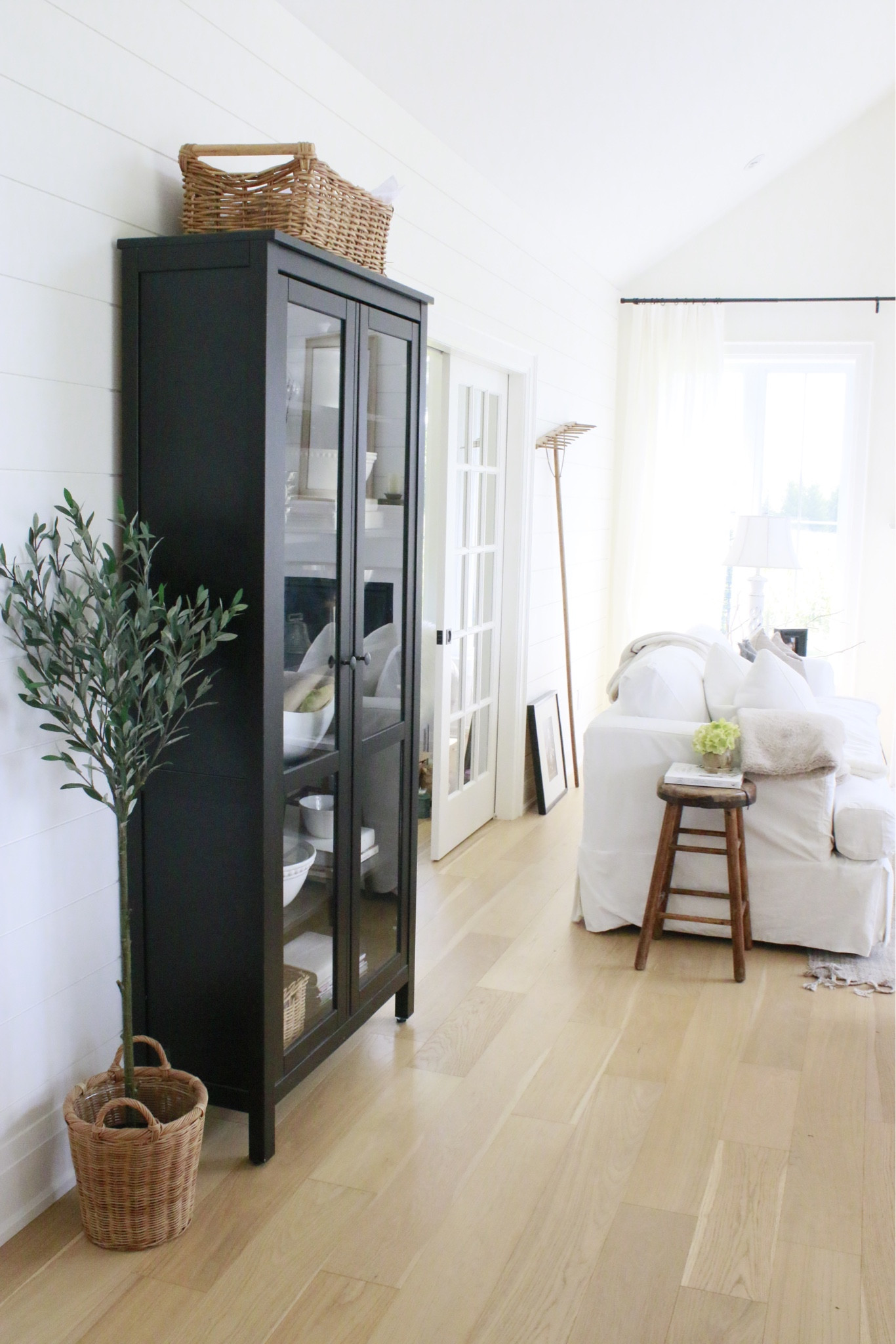BASKETS AND WOODEN STOOLS 
.
Adding texture and warmth to a white space! 


#LTKhome #LTKFind #LTKstyletip